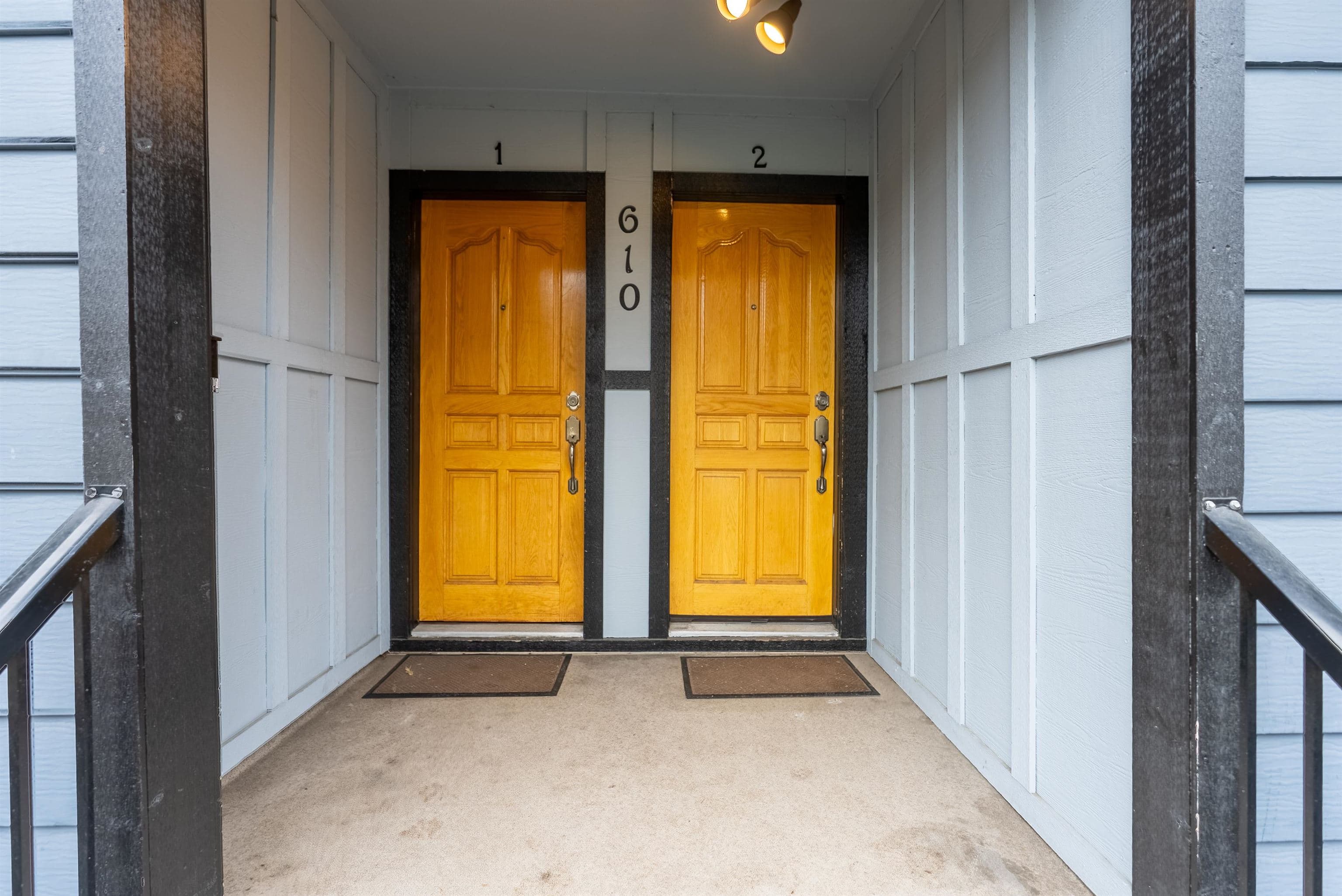 610 Salsbury Drive, Vancouver, V5L 3Z9 — photo 4