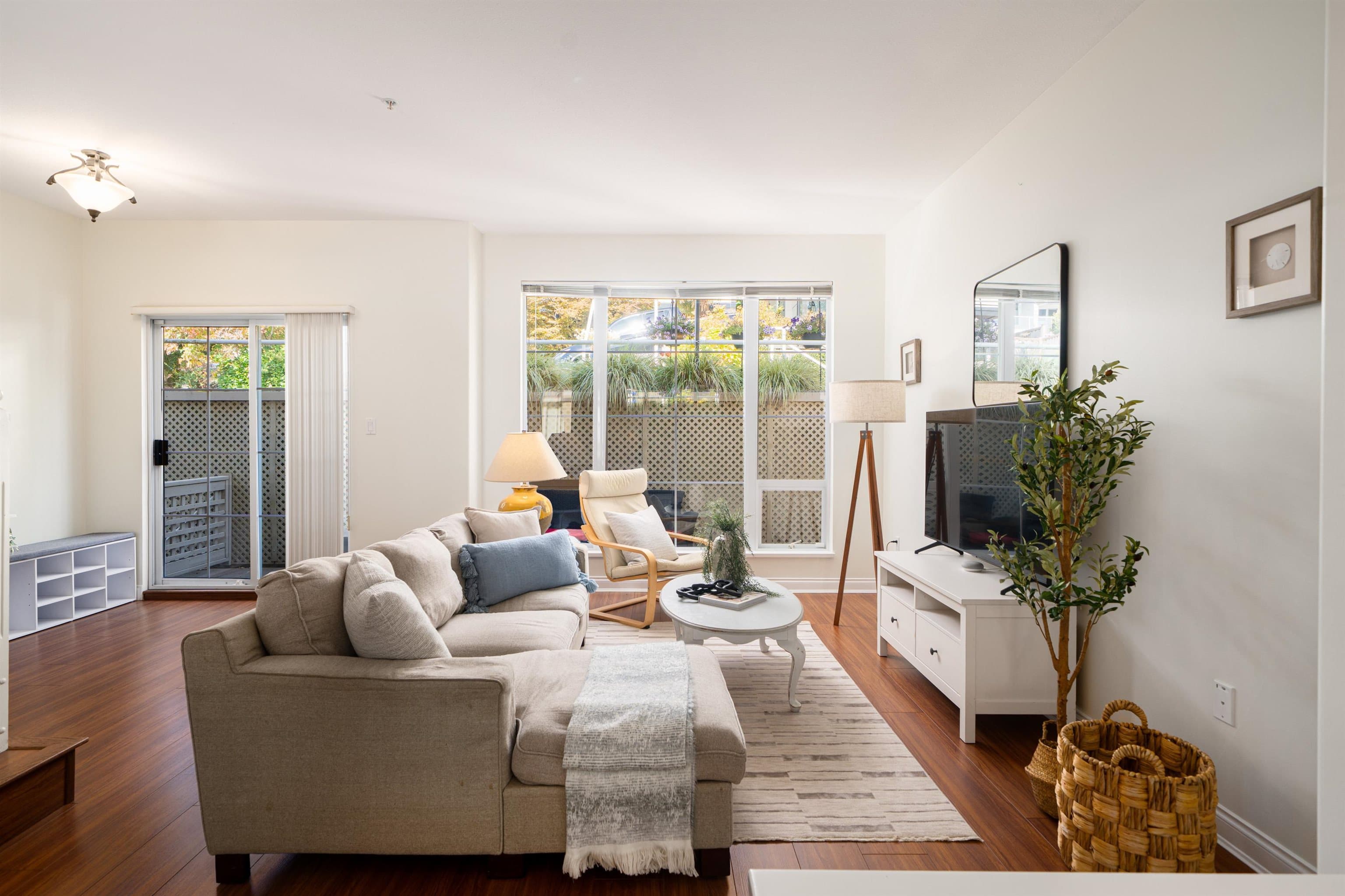 1159 Vidal Street, White Rock, V4B 3T4 — photo 4