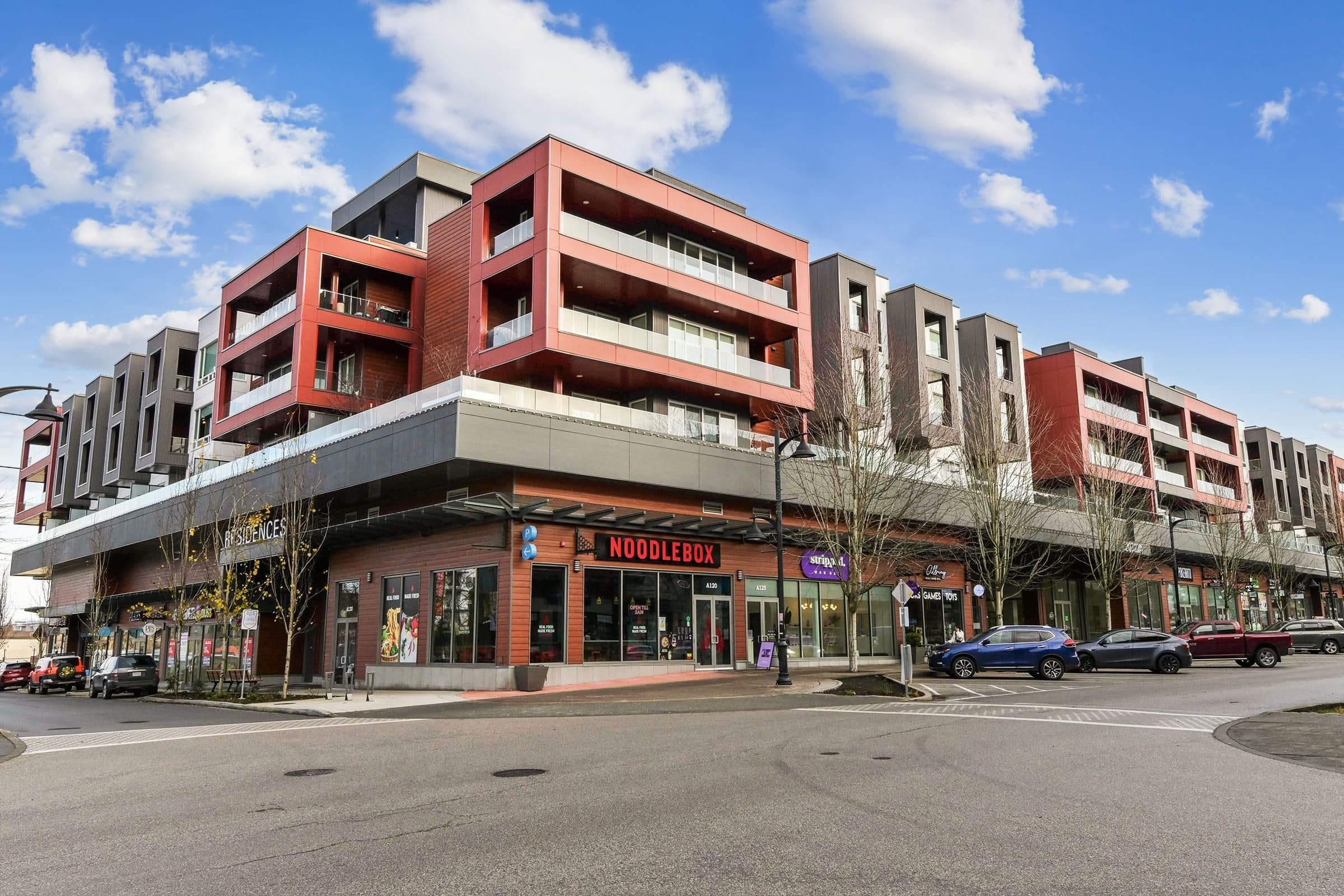 A414 - 20727 Willoughby Town Centre Drive, Langley, V2Y 3N1 — photo 2