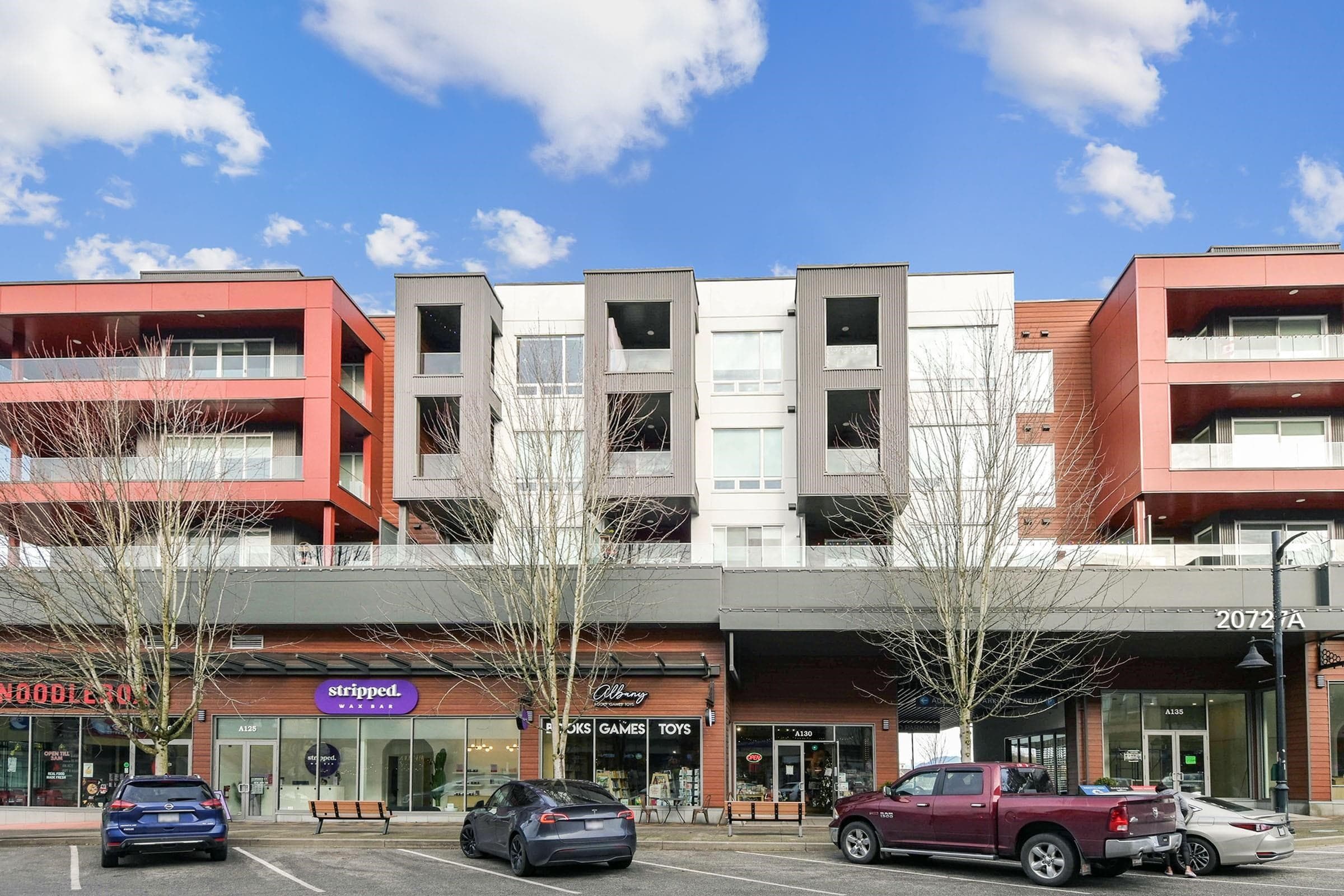 A414 - 20727 Willoughby Town Centre Drive, Langley
