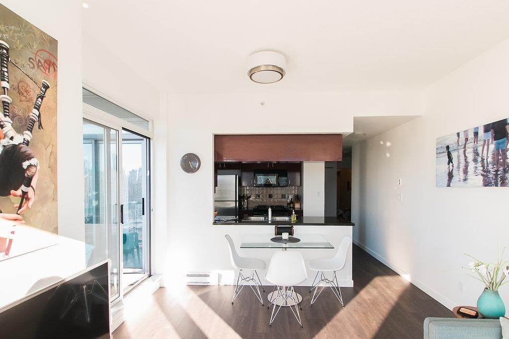 2706 - 1067 Marinaside Crescent, Vancouver, V6Z 2Z5 — photo 2