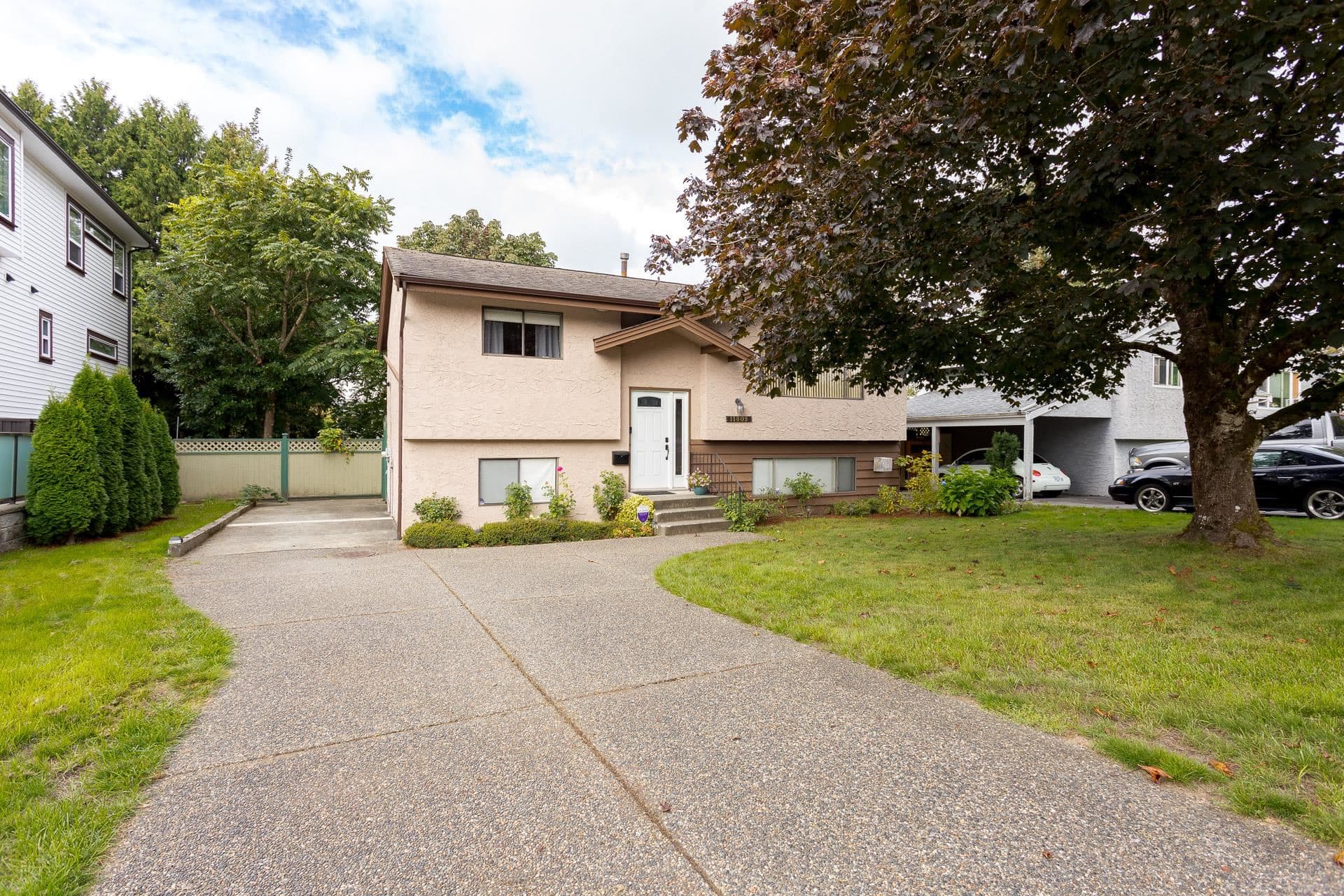 11809 230 Street, Maple Ridge, V2X 6R3 — photo 2