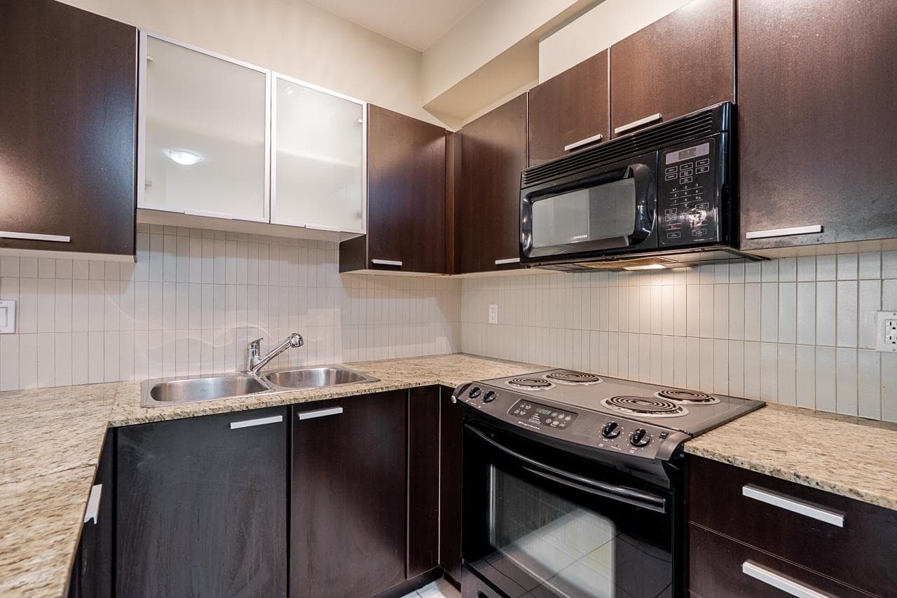 206 - 10455 University Drive, Surrey, V3T 0A5 — photo 4