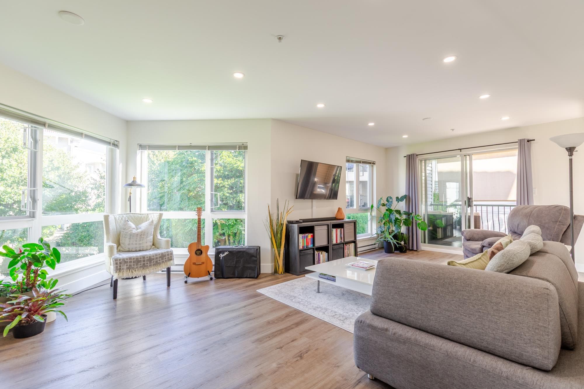 202 - 3172 Gladwin Road, Abbotsford
