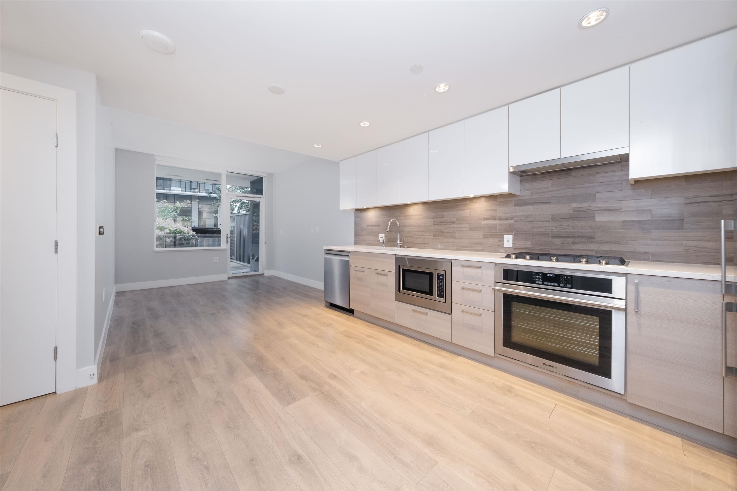 201 - 3451 Sawmill Crescent, Vancouver, V5S 0H3 — photo 3