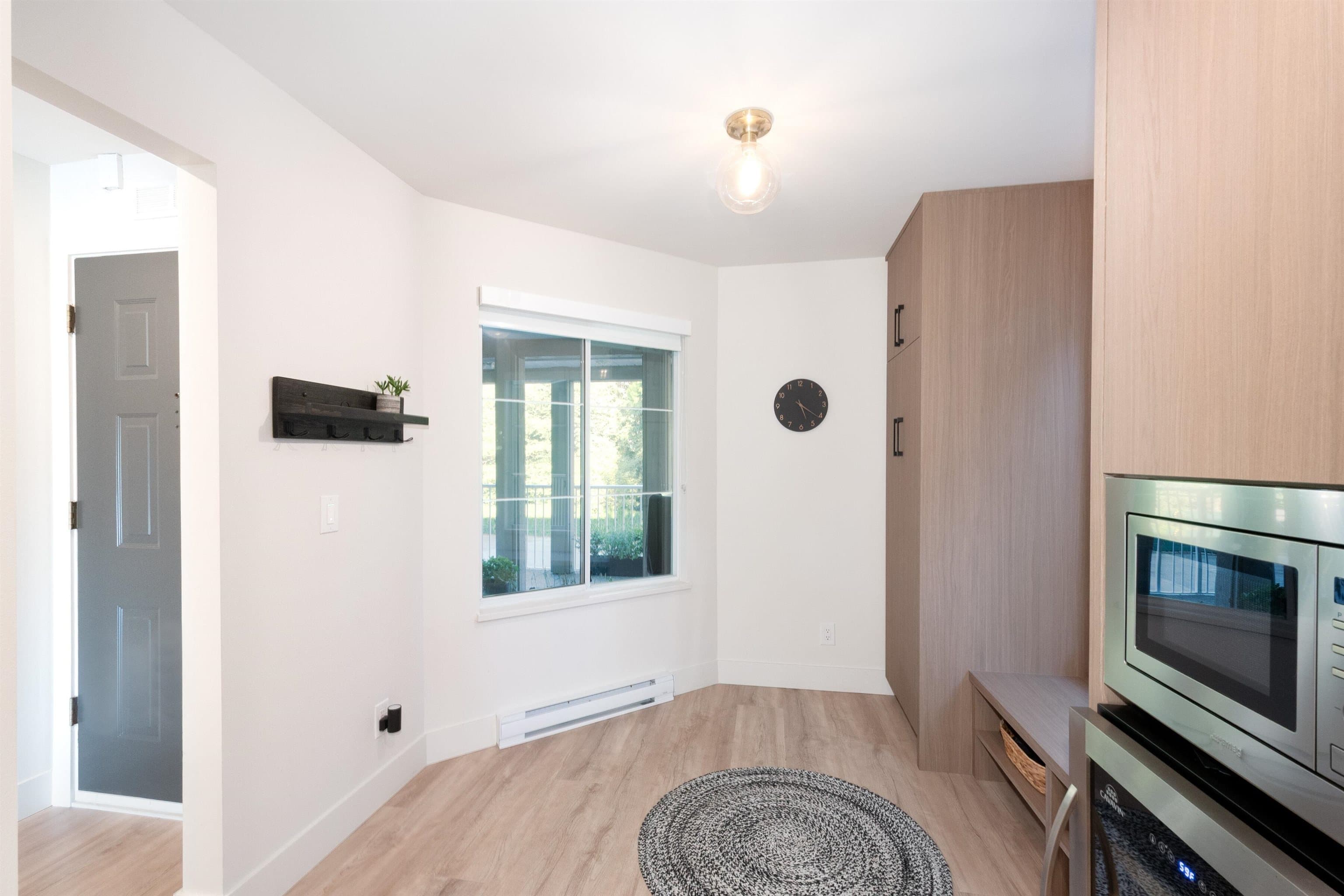 403 - 1050 Bowron Court, North Vancouver, V7H 2X7 — photo 3
