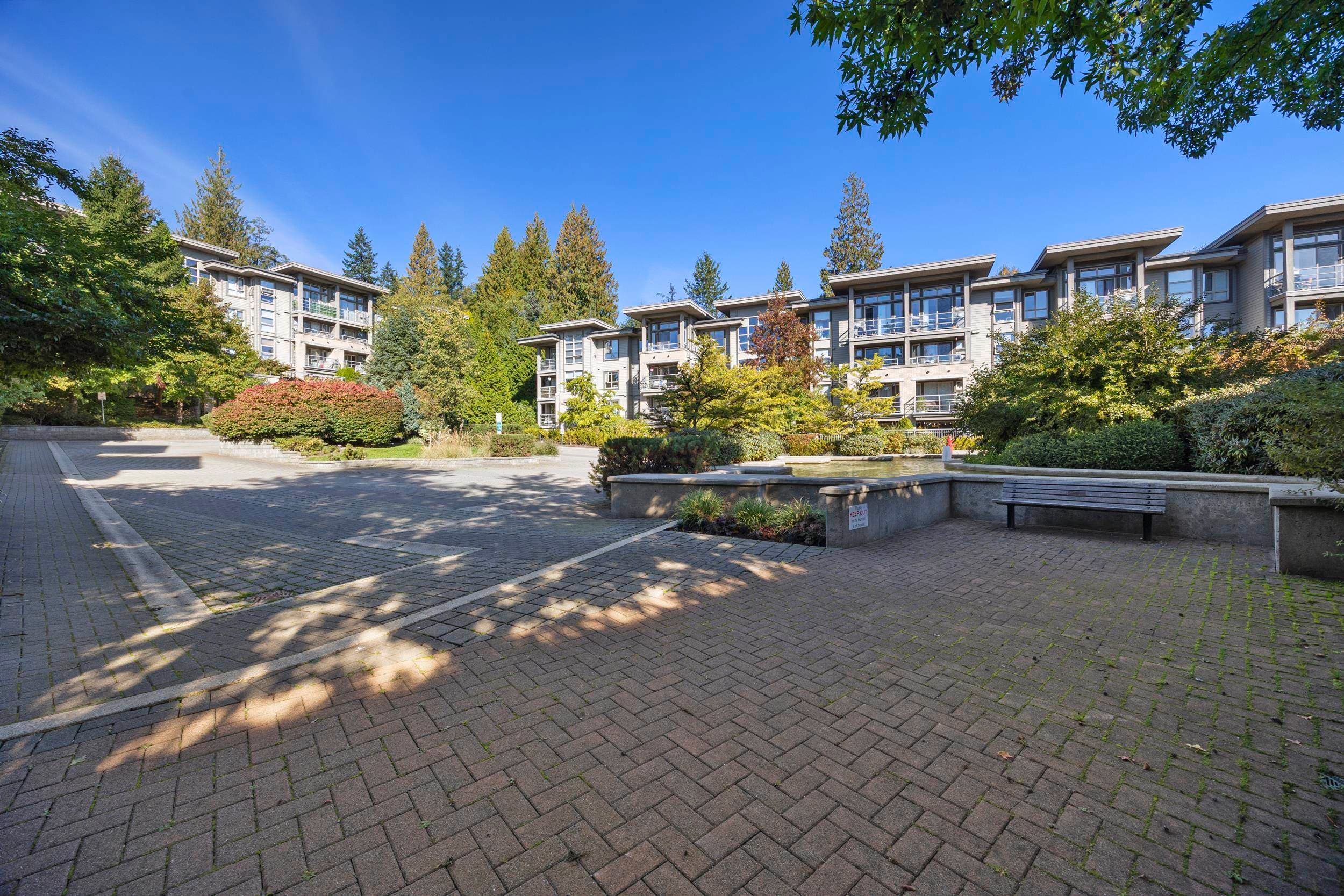 310 - 9339 University Crescent, Burnaby, V5A 4Y1 — photo 5