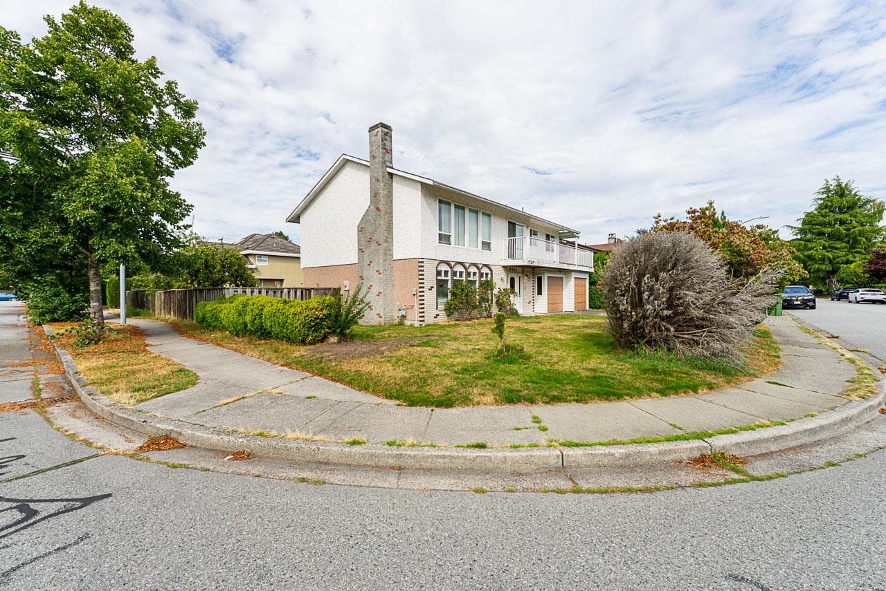 8391 Rideau Drive, Richmond, V7A 4M6 — photo 3