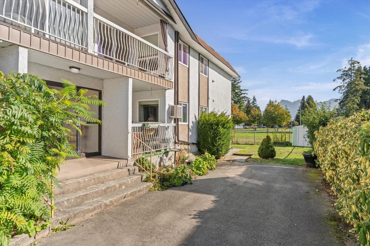 203 - 9516 Rotary Street, Chilliwack, V2P 2W5 — photo 3