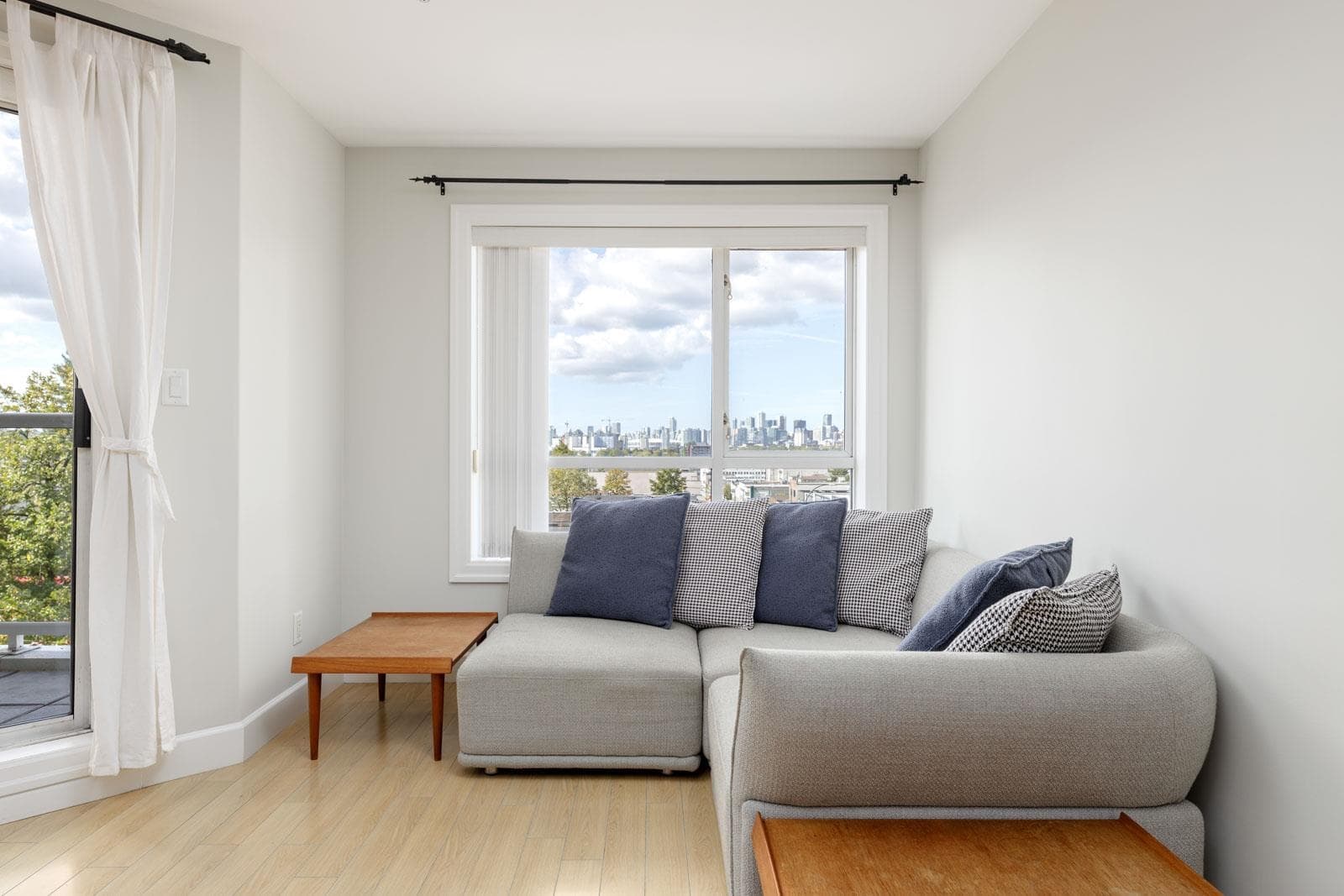 403 - 1718 Venables Street, Vancouver, V5L 2H4 — photo 4