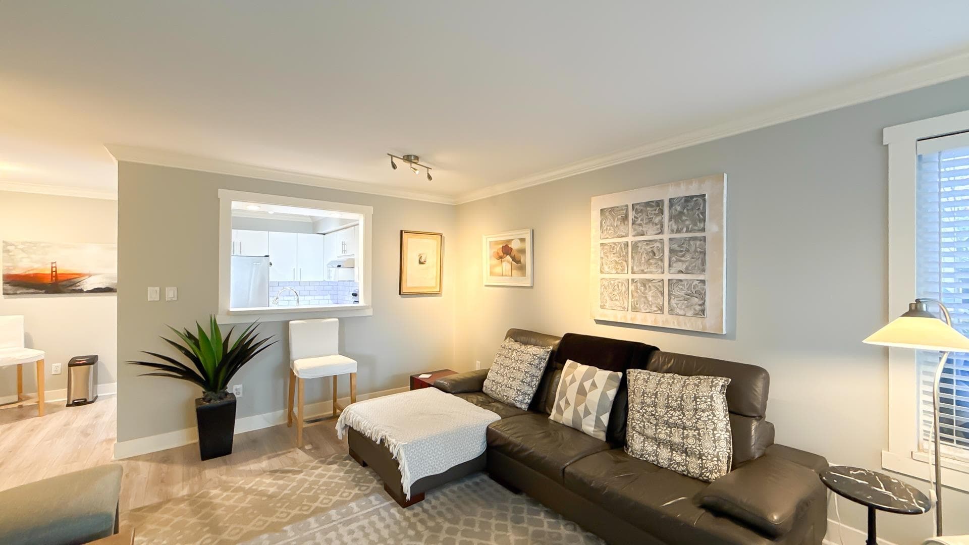 109 - 1533 Best Street, White Rock, V4B 4E9 — photo 5