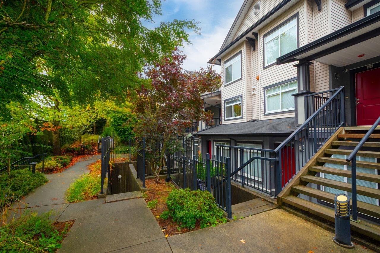 6 - 7428 E 14th Avenue, Burnaby, V3N 0C2 — photo 3
