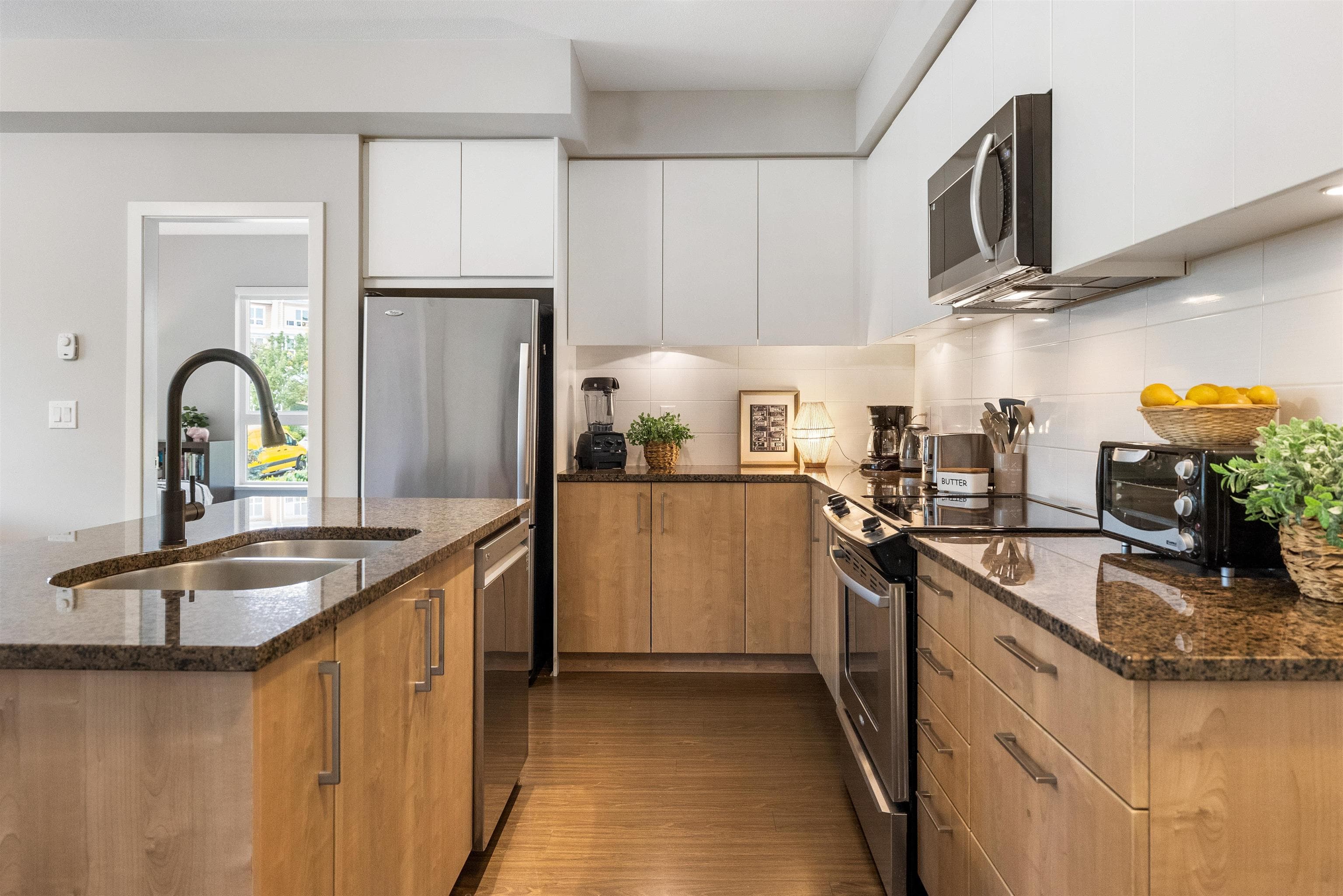 303 - 6450 194 Street, Surrey, V4N 6J8 — photo 5