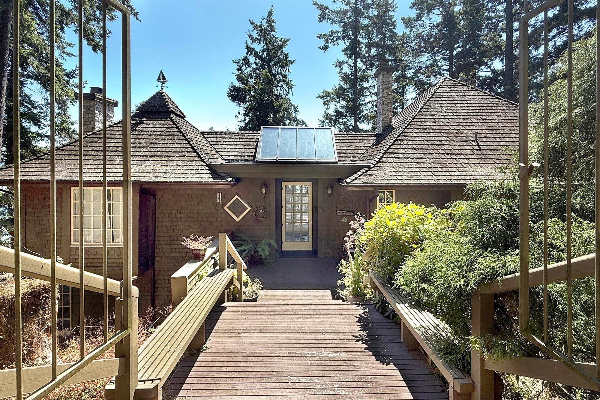 1251 Fairweather Road, Bowen Island, V0N 1G2 — photo 4