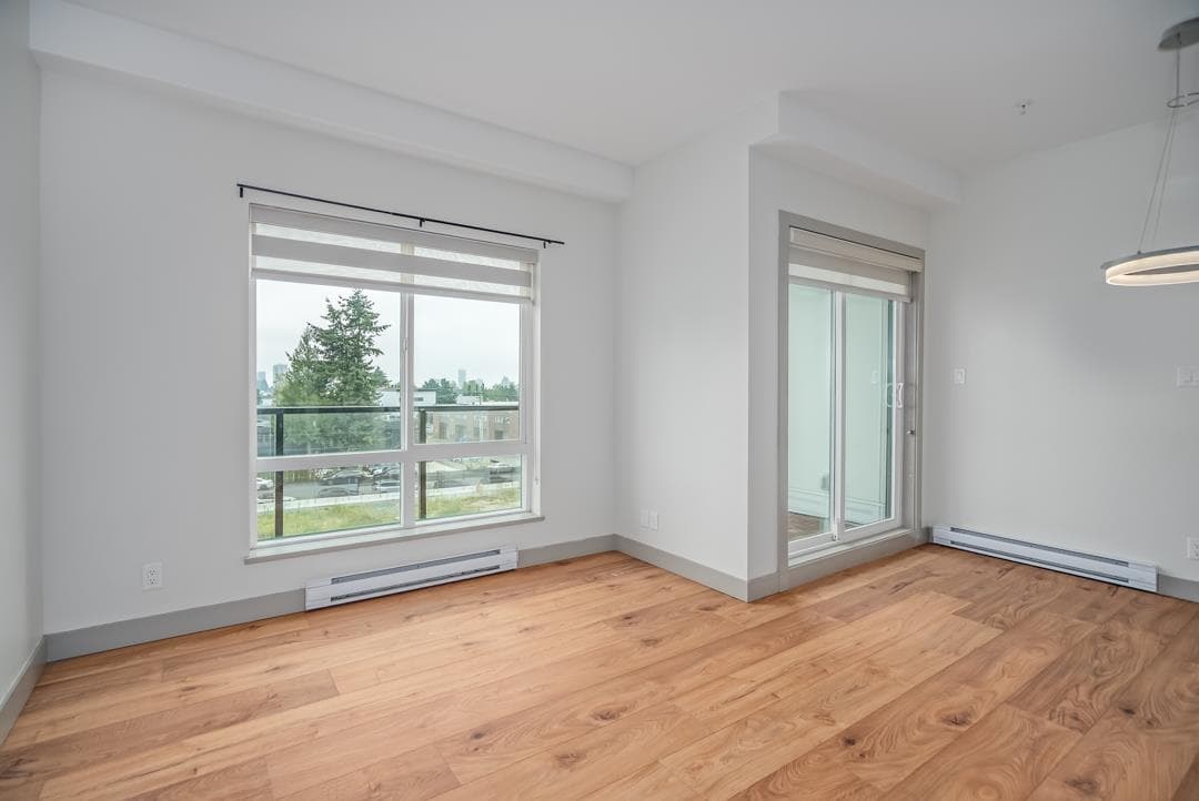 411 - 6968 Royal Oak Avenue, Burnaby, V5J 4J2 — photo 5