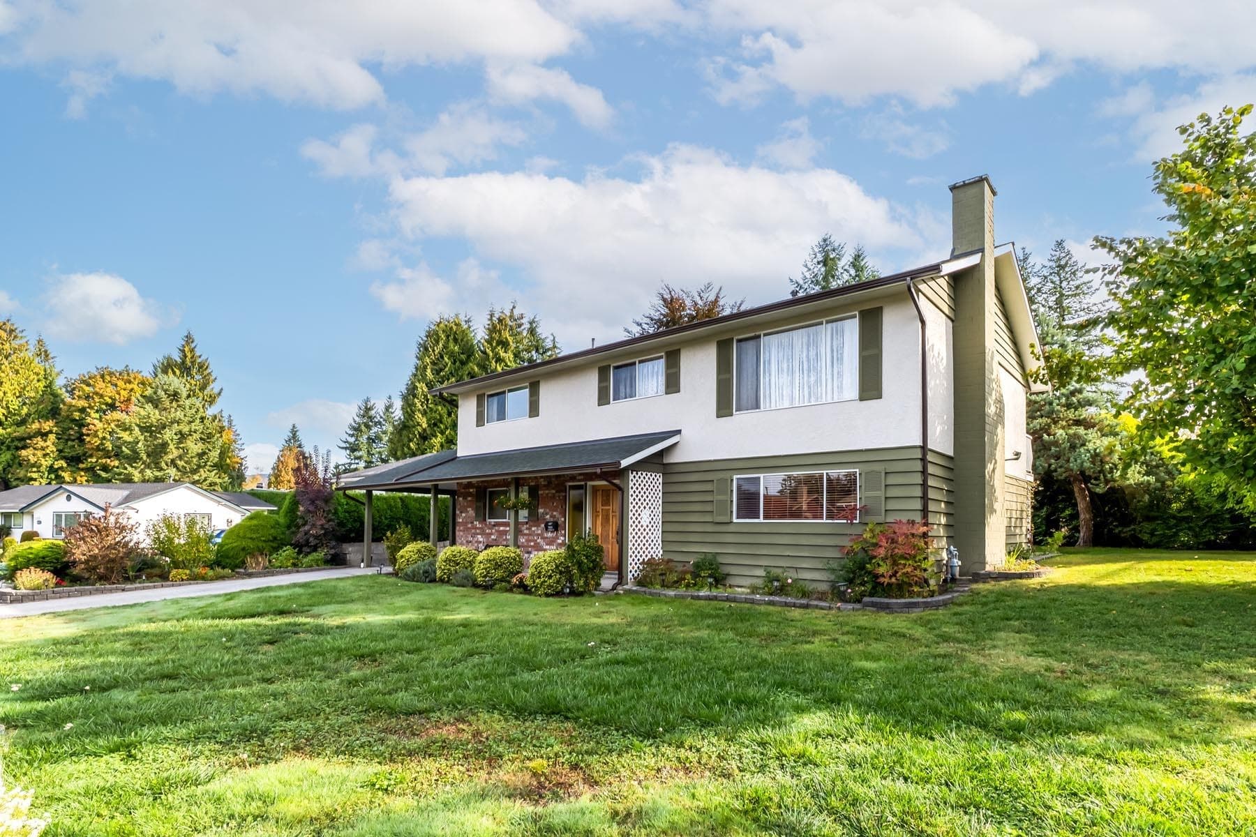 661 Cypress Street, Coquitlam, V3J 6L3 — photo 5