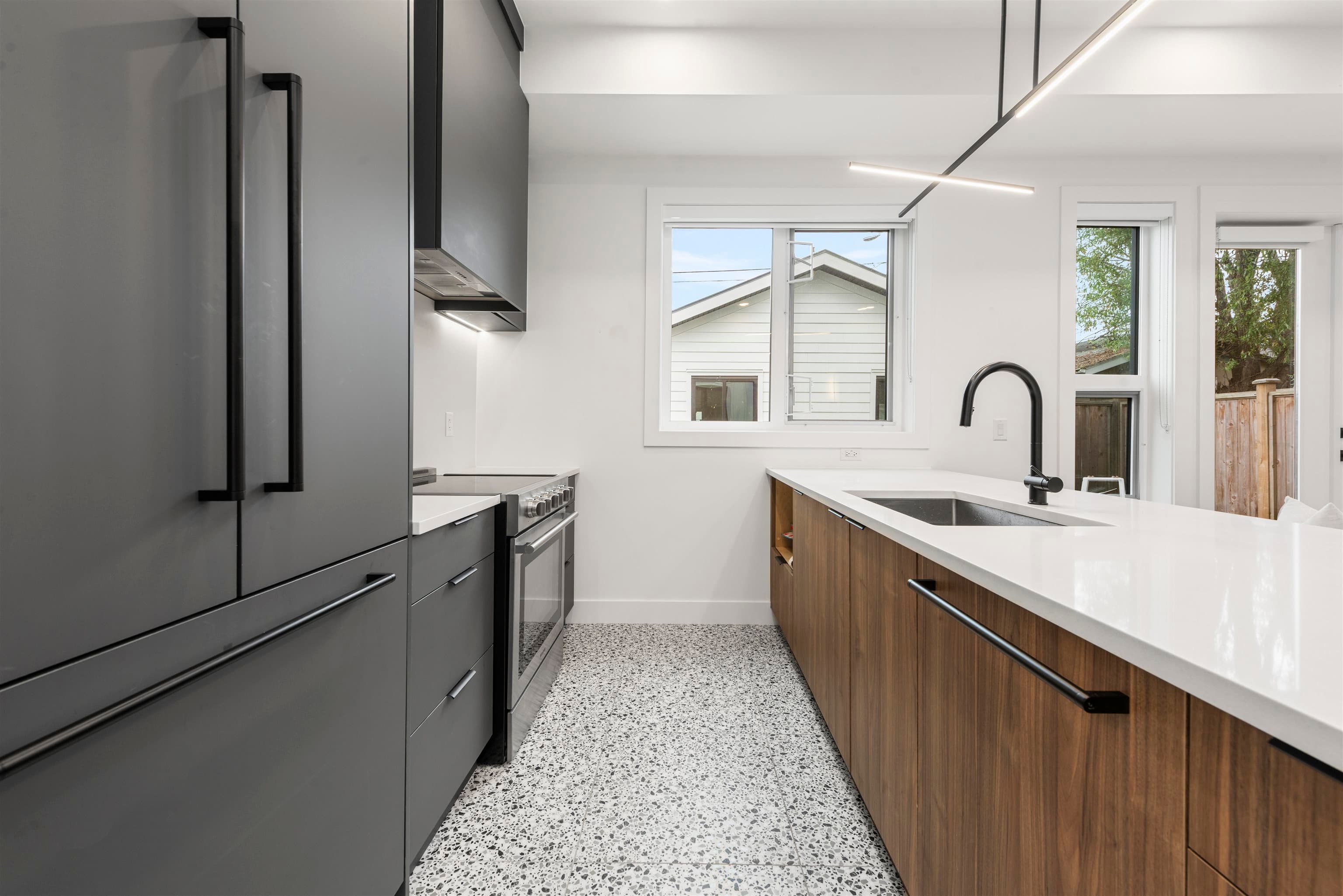 4014 Rupert Street, Vancouver, V5R 2H3 — photo 3