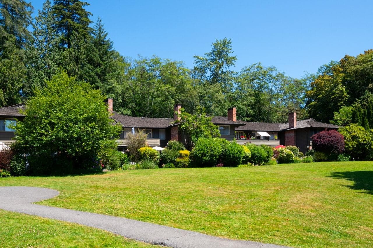 810 - 235 Keith Road, West Vancouver, V7T 1L5 — photo 4
