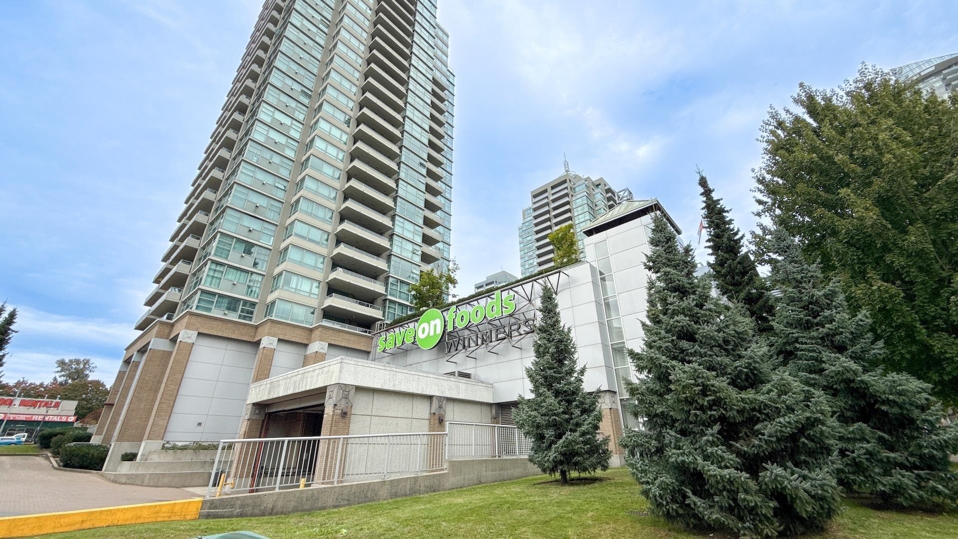 401 - 4388 Buchanan Street, Burnaby, V5C 6R8 — photo 3