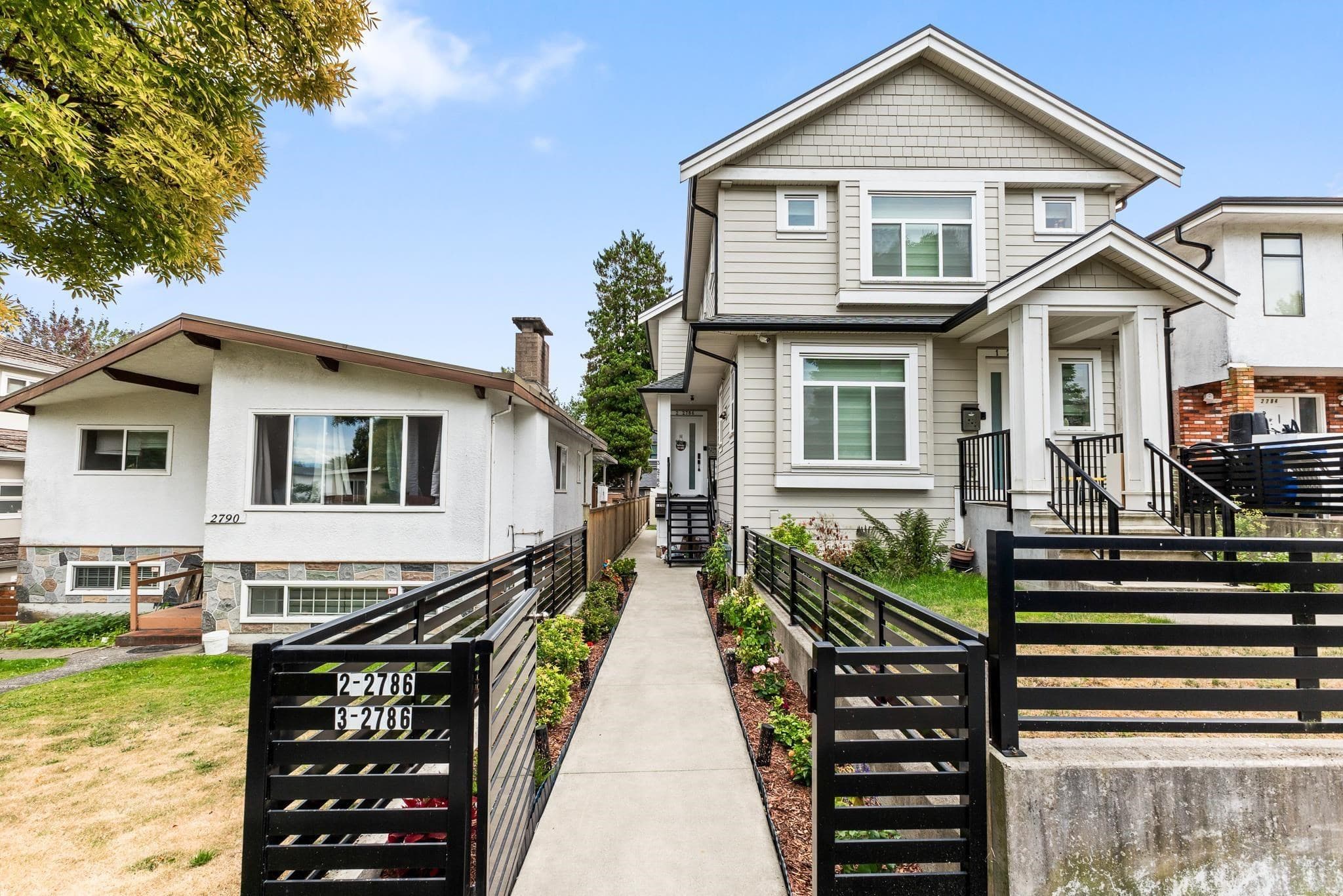 2 - 2786 E 46th Avenue, Vancouver