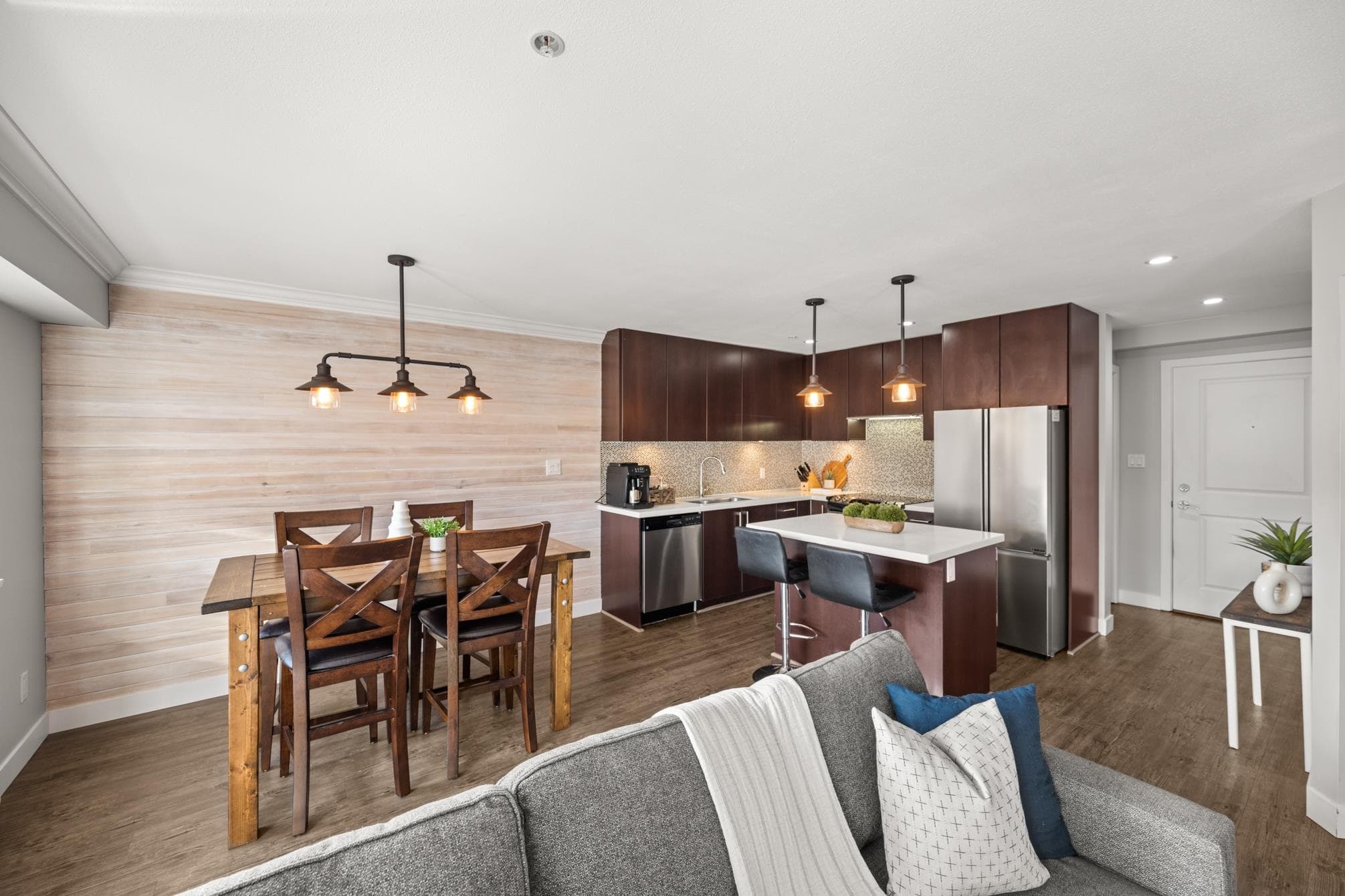 209 - 15735 Croydon Drive, Surrey, V3S 2L5 — photo 5