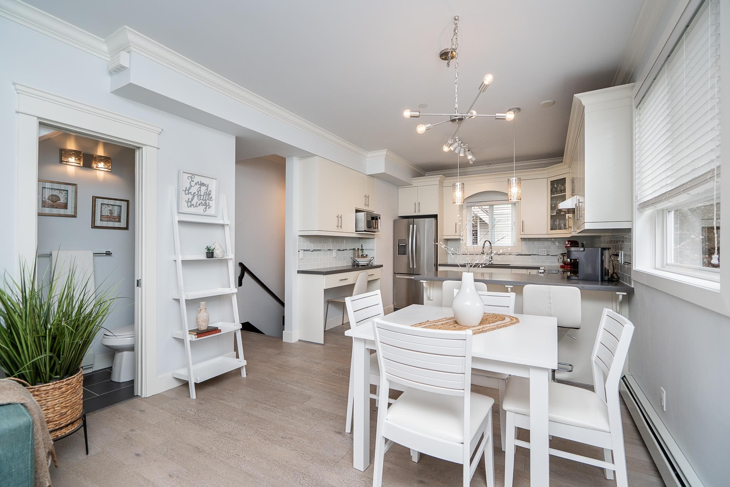 201 - 3488 Sefton Street, Port Coquitlam, V3B 3R2 — photo 2