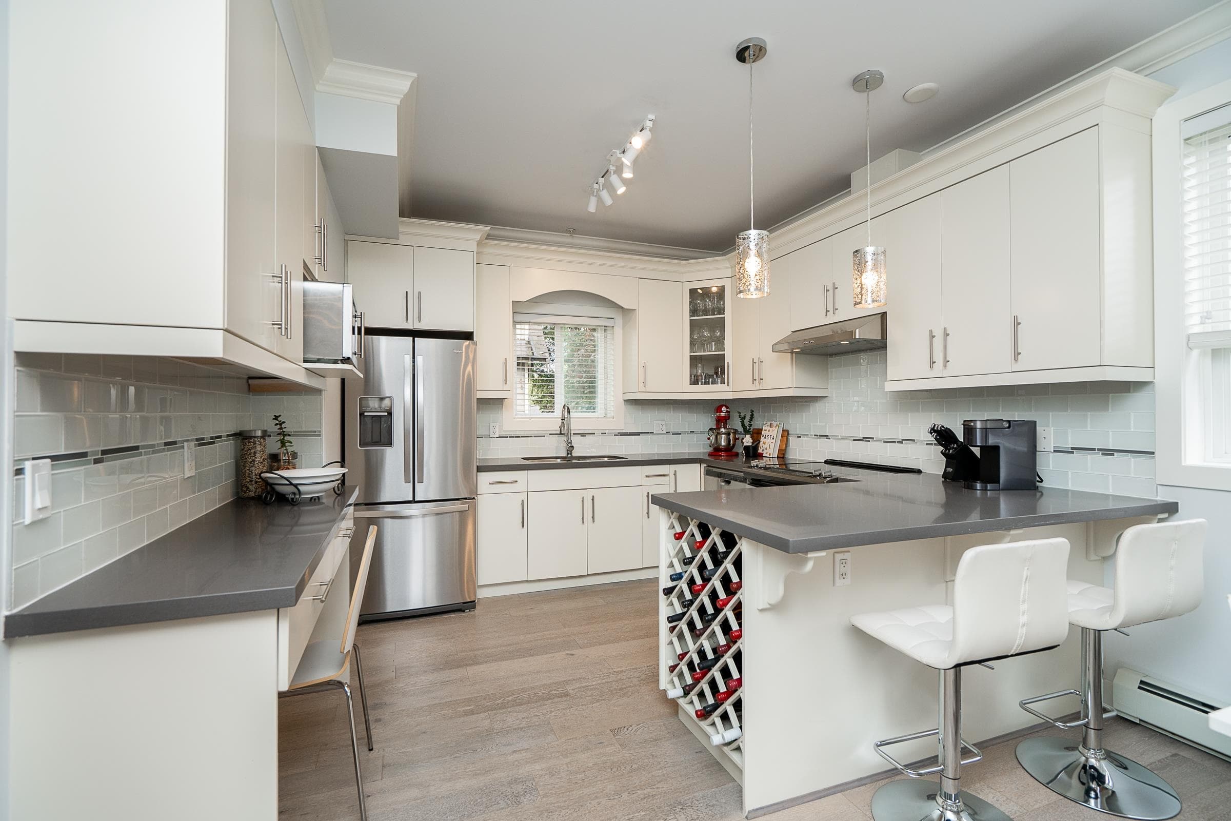 201 - 3488 Sefton Street, Port Coquitlam, V3B 3R2 — photo 3
