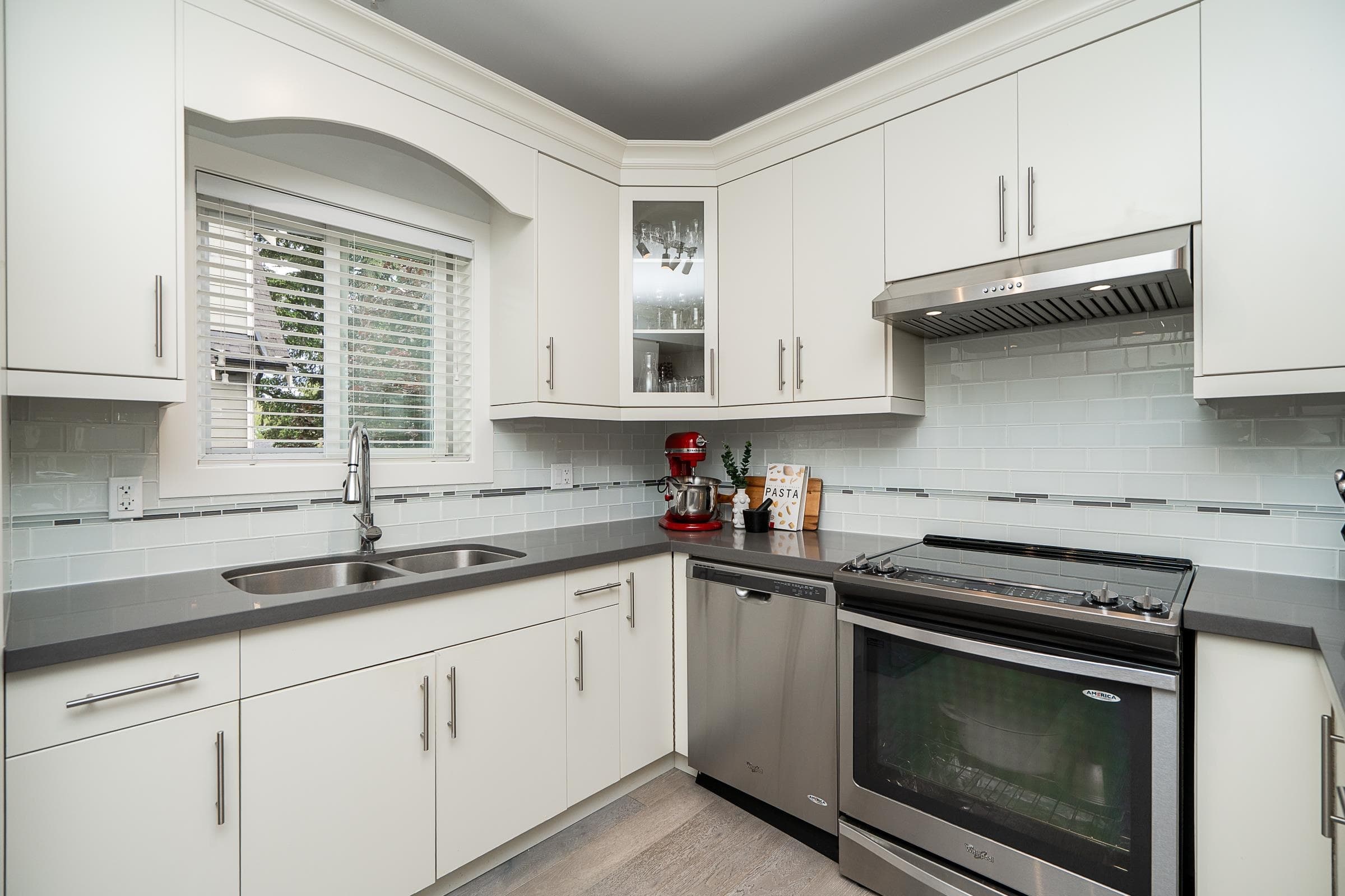 201 - 3488 Sefton Street, Port Coquitlam, V3B 3R2 — photo 5