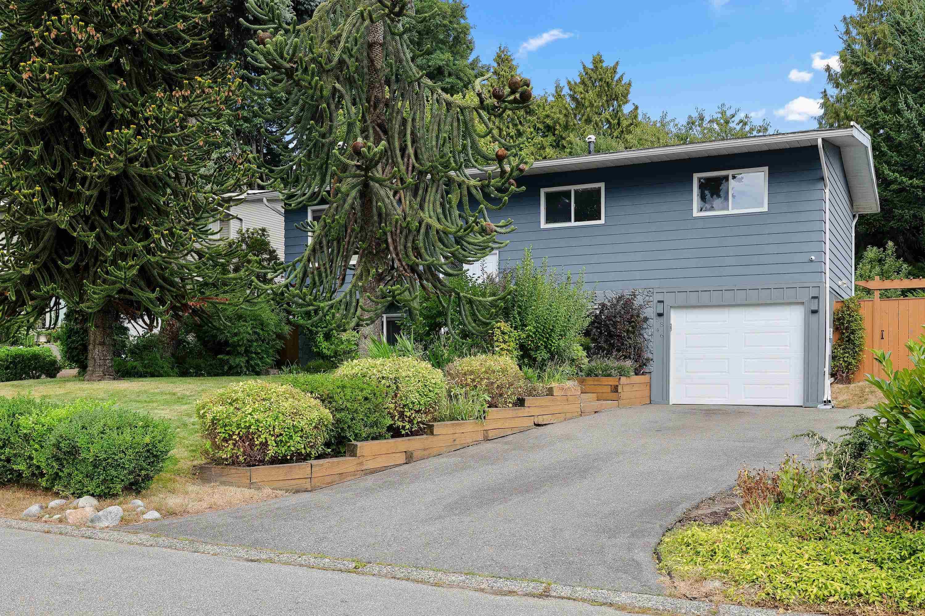 5846 179a Street, Surrey, V3S 4K3 — photo 1