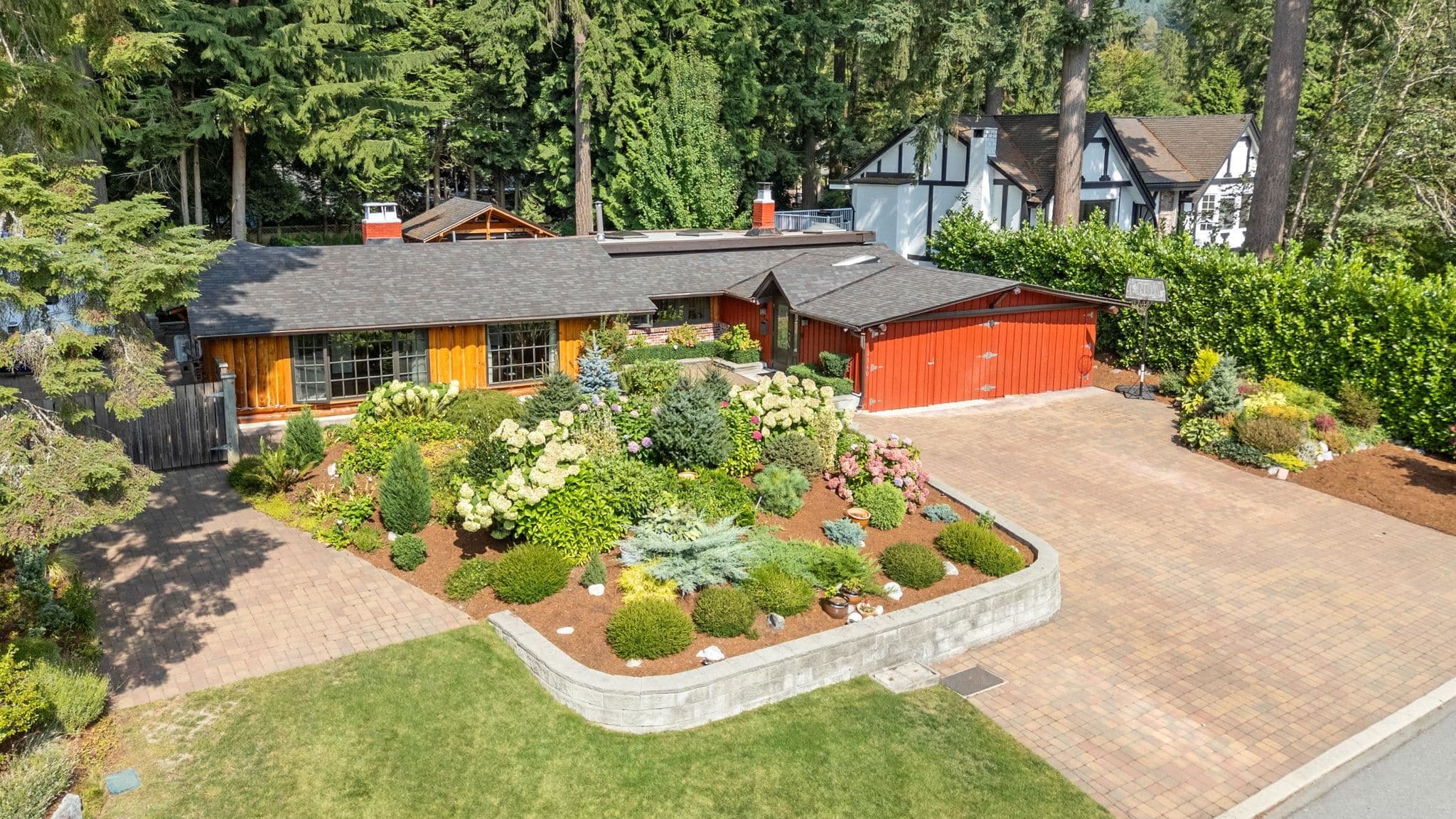 2540 Boswell Avenue, North Vancouver