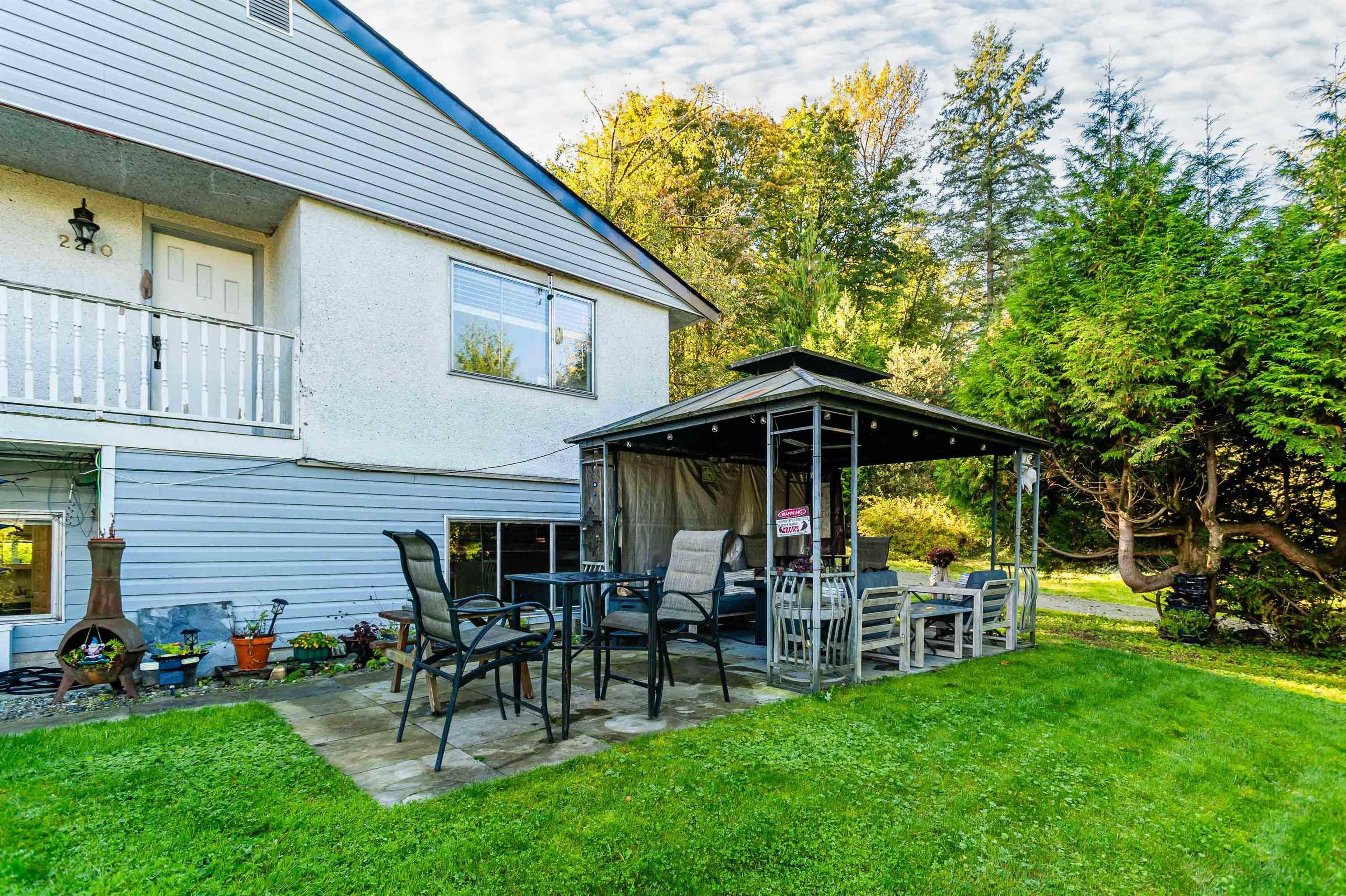 2210 Hope Street, Port Moody, V3H 3E4 — photo 4