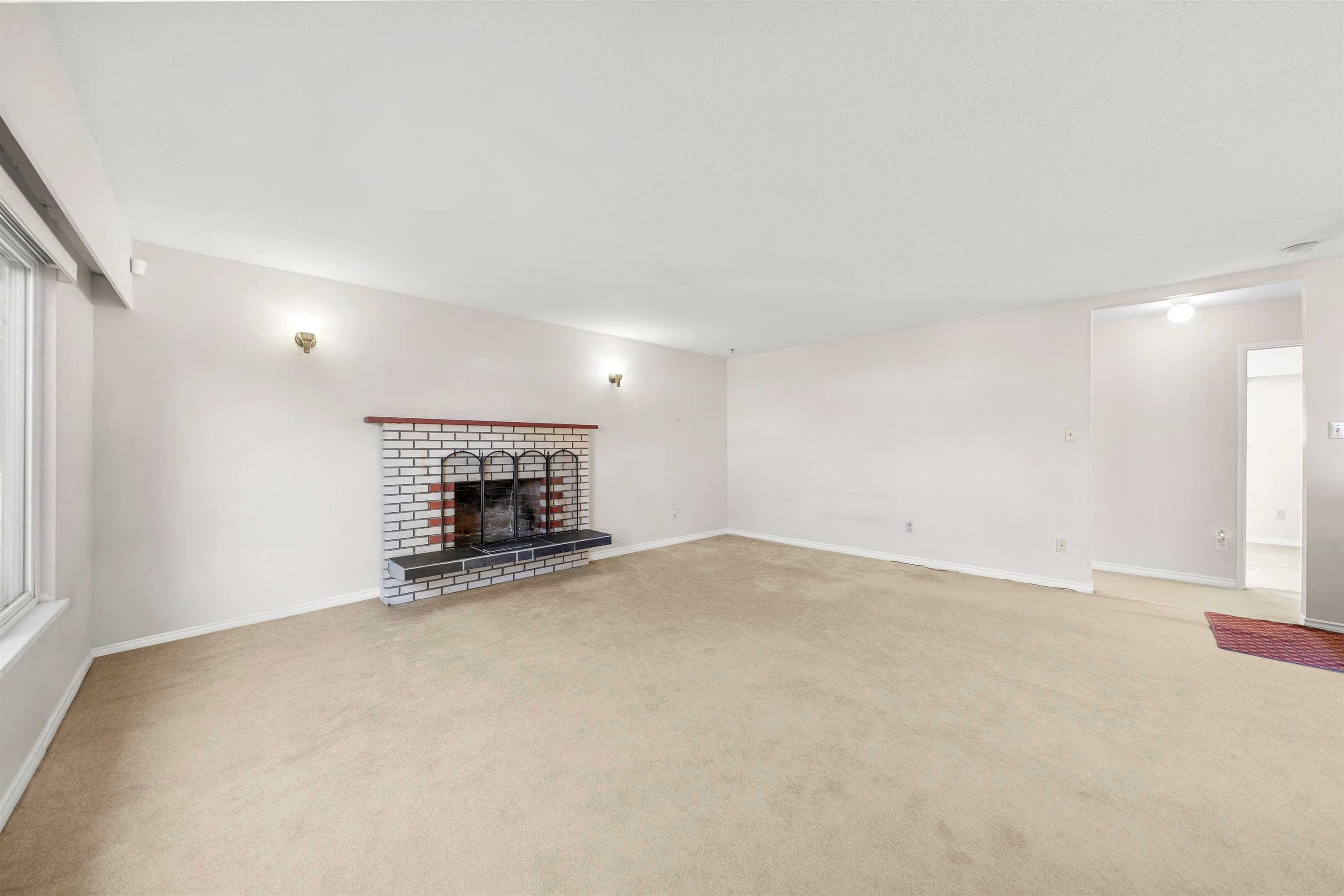 12178 97 Avenue, Surrey, V3V 2C9 — photo 5