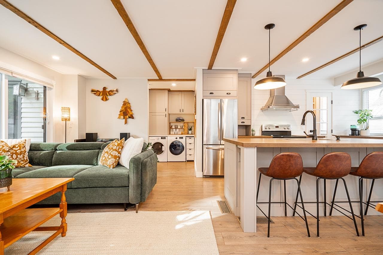 8588 Wilderness Court, Burnaby