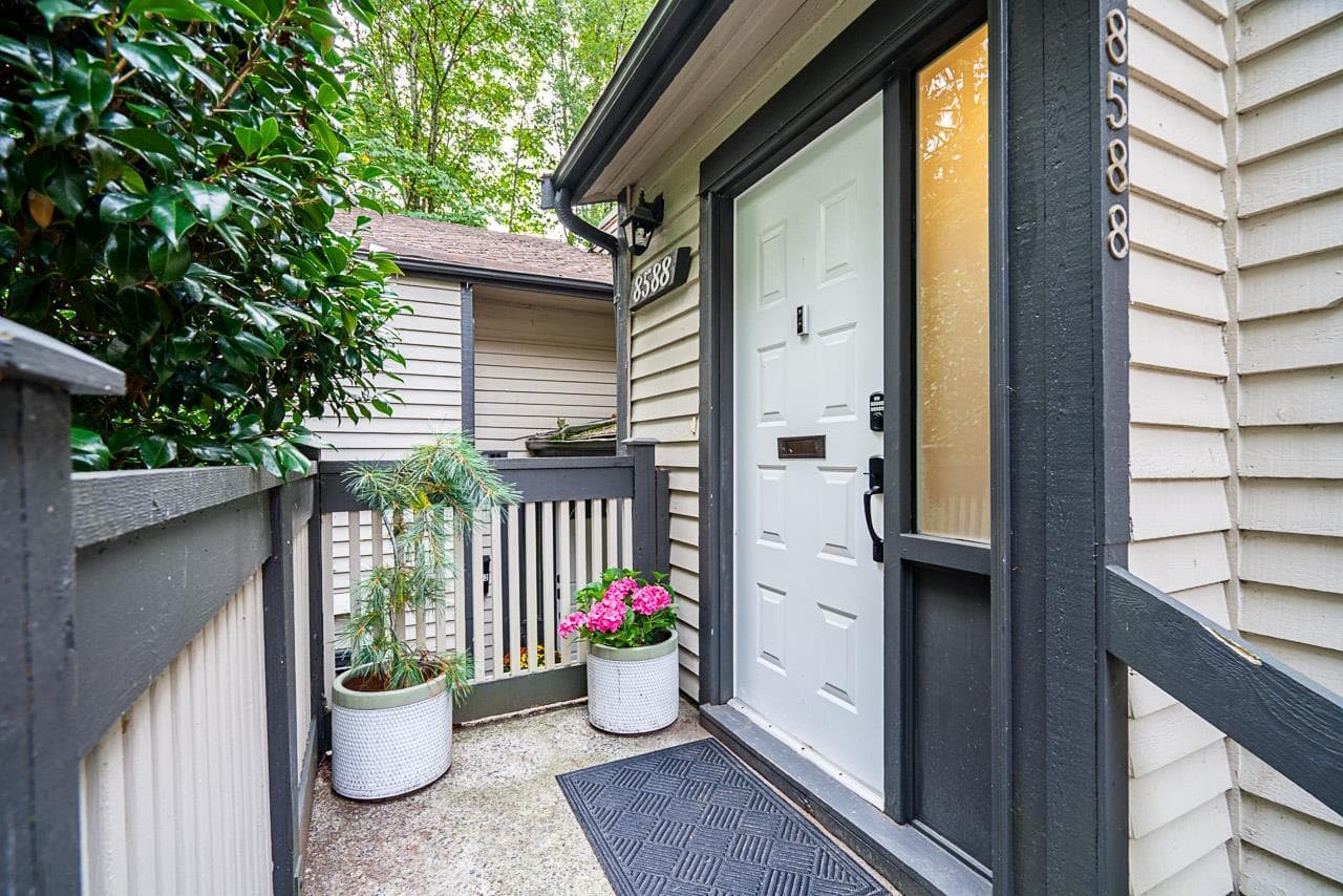 8588 Wilderness Court, Burnaby, V5A 4B2 — photo 5