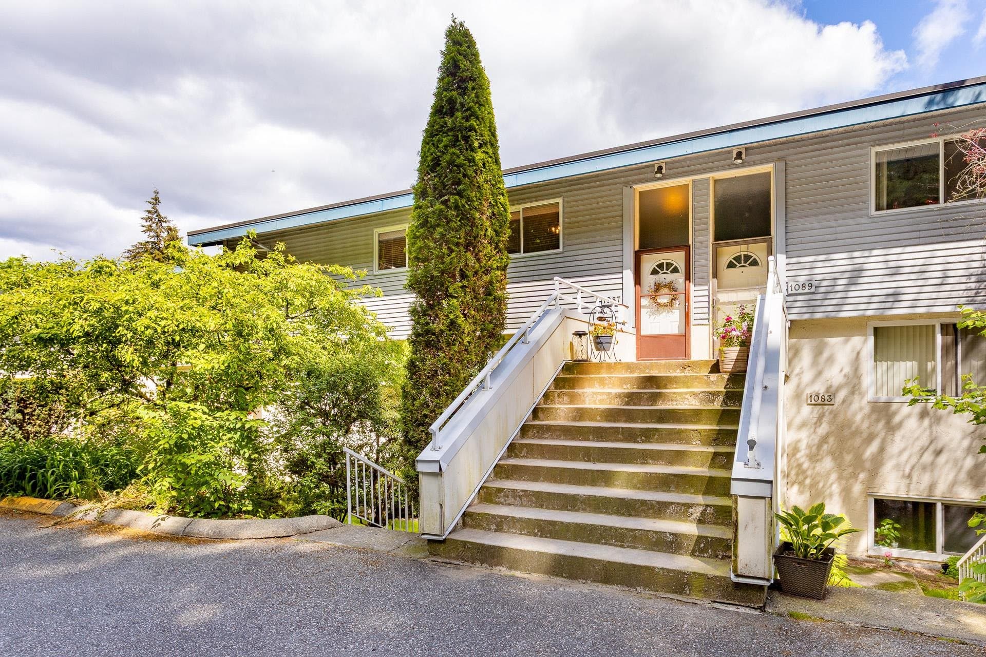 1087 Cecile Drive, Port Moody, V3H 1M6 — photo 2