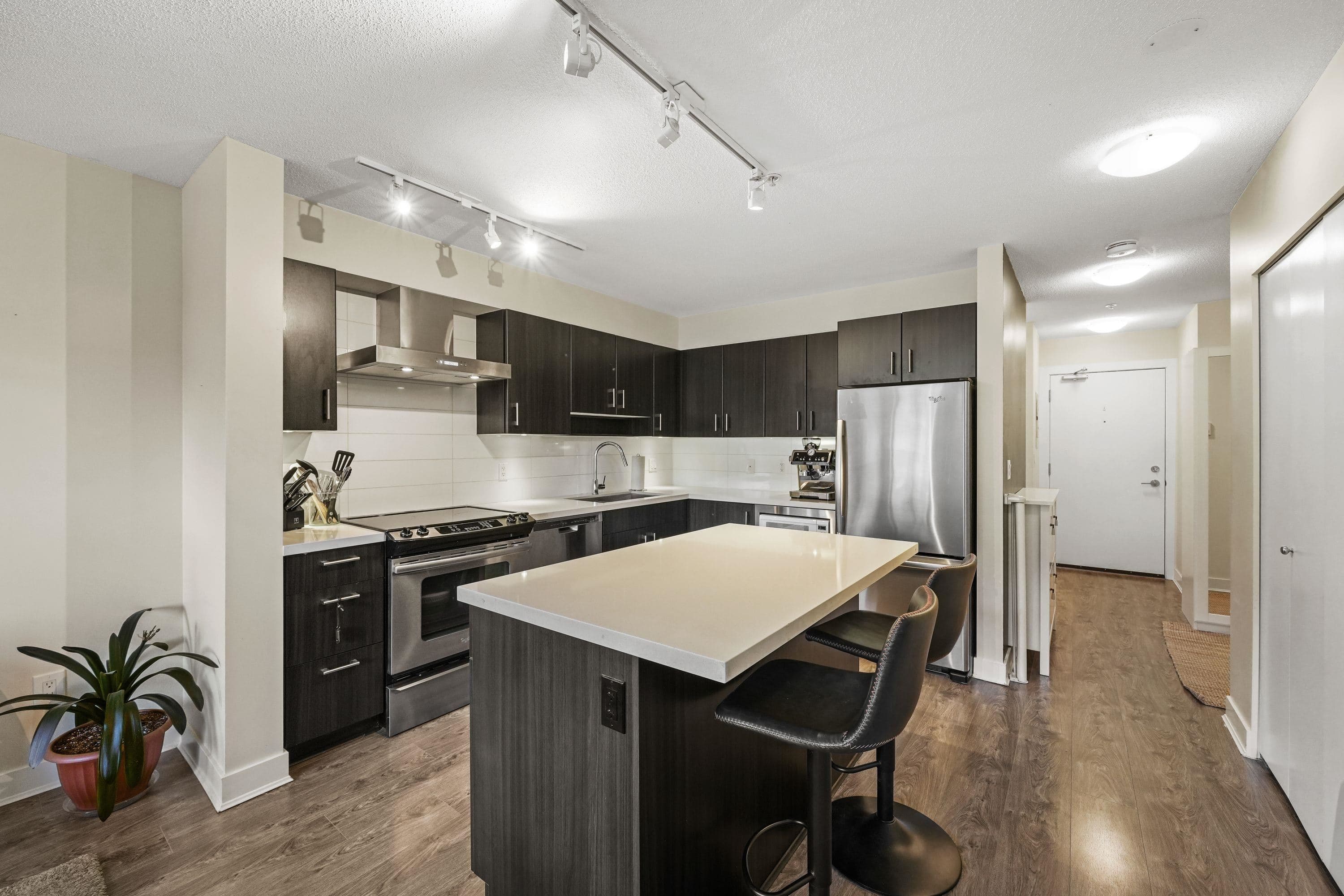 607 - 500 Royal Avenue, New Westminster