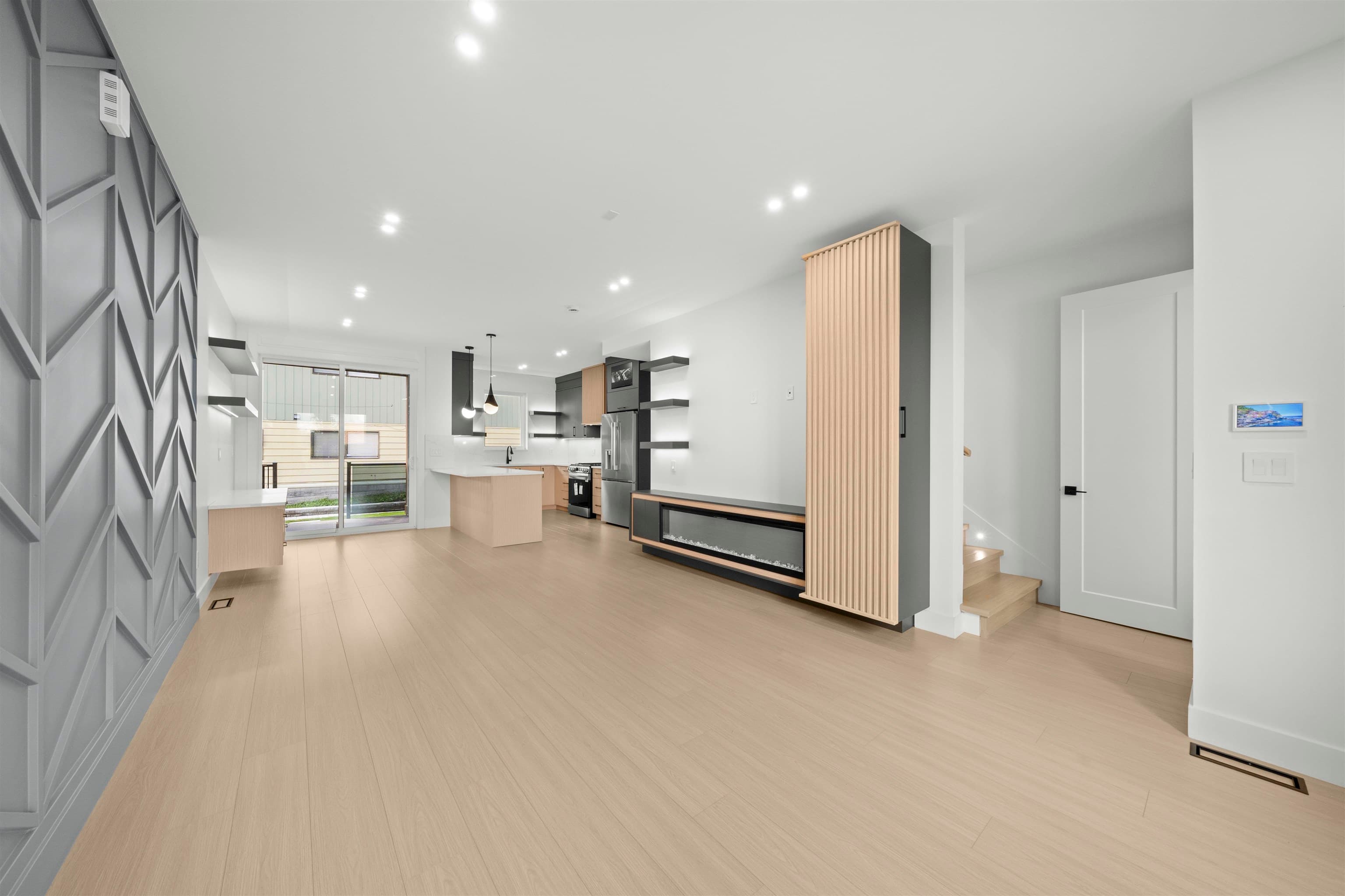 2 - 314 Nelson Street, Coquitlam, V3K 4N3 — photo 4