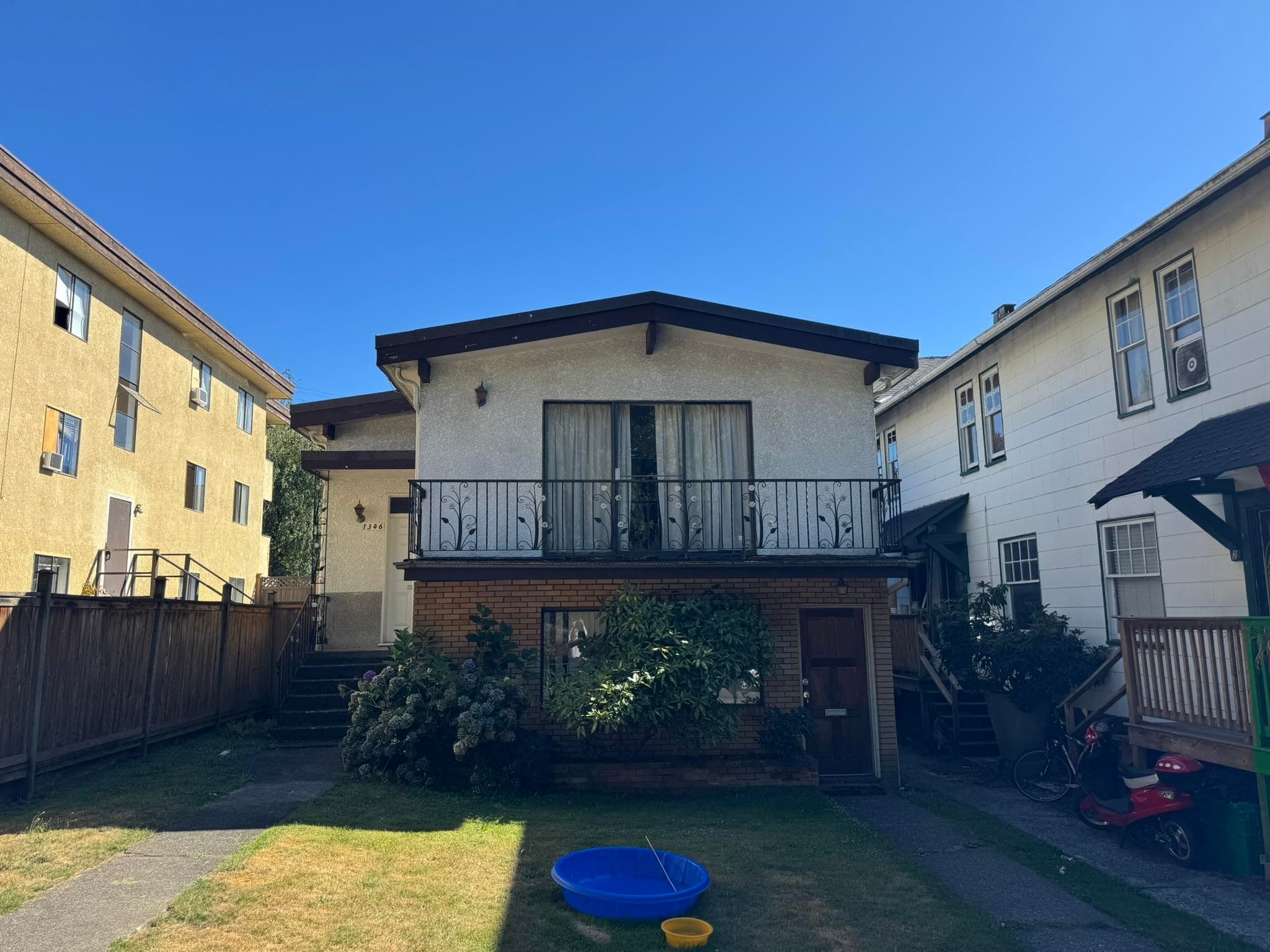 1346 E 2nd Avenue, Vancouver, V5N 1C5 — photo 2