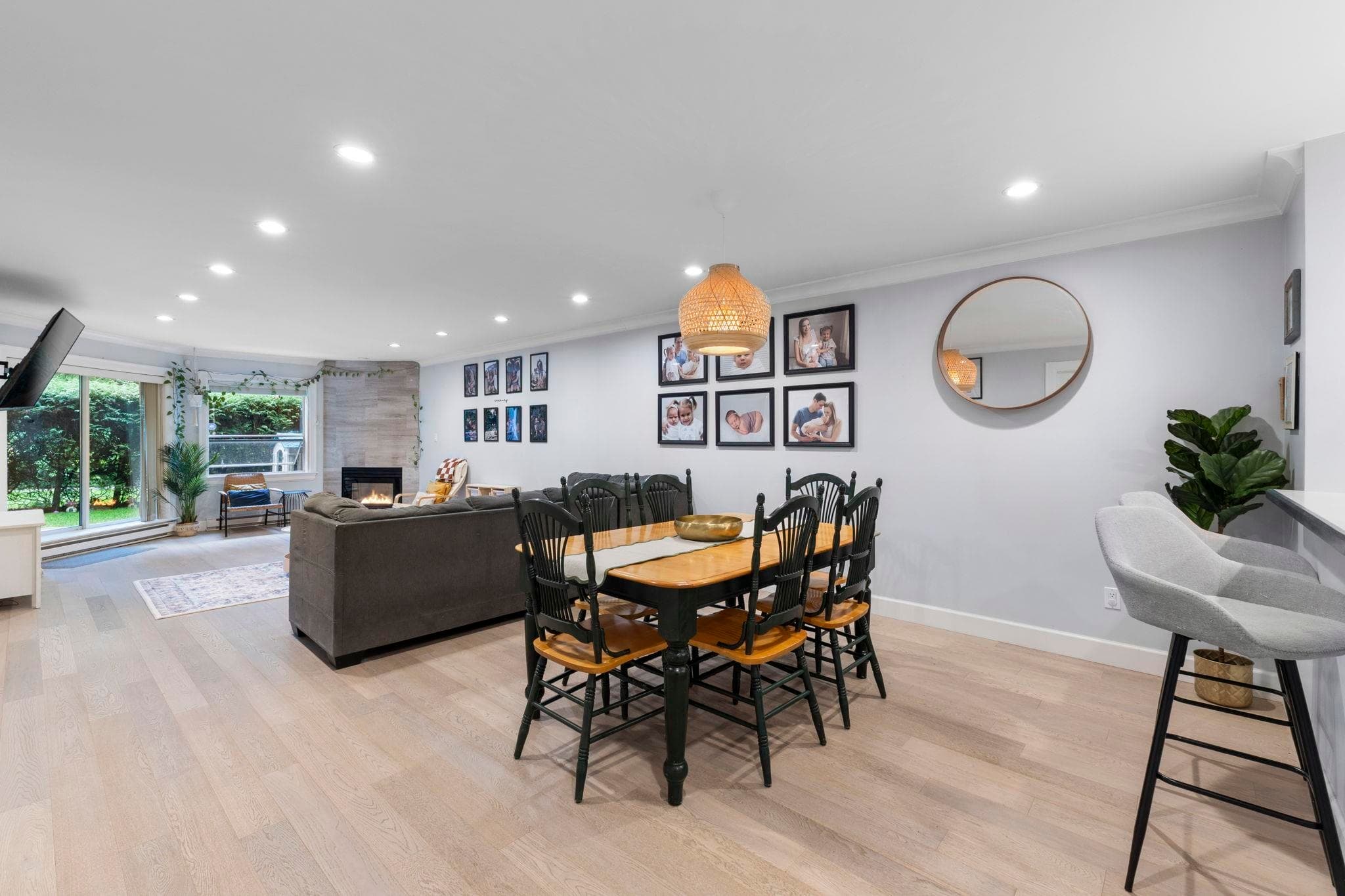 102 - 1500 Ostler Court, North Vancouver