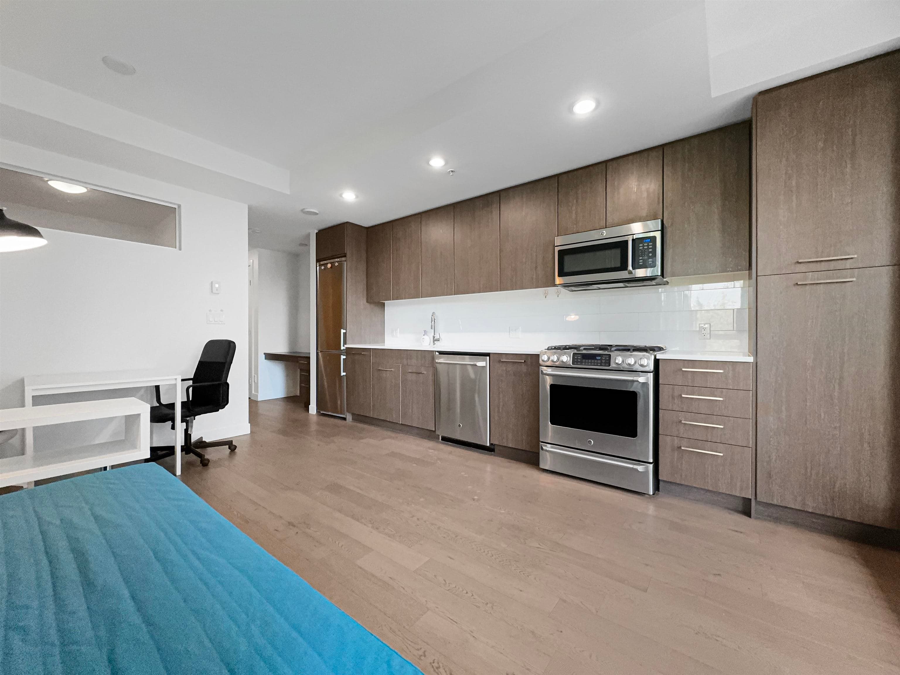 2XX - 9080 University Crescent, Burnaby, V5A 0B7 — photo 1
