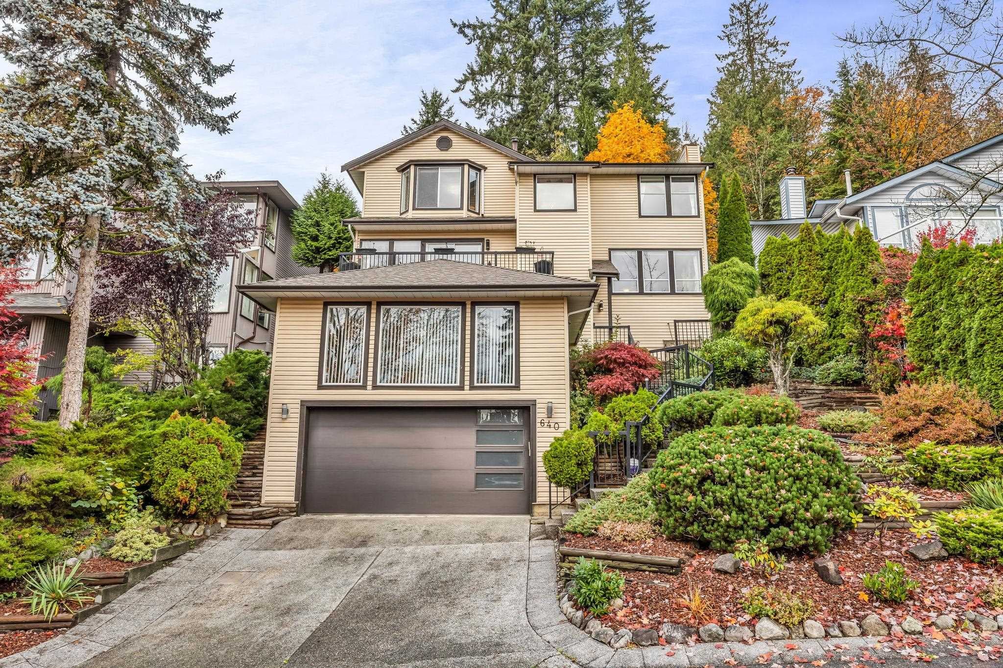 640 Thurston Close, Port Moody, V3H 4J3 — photo 1