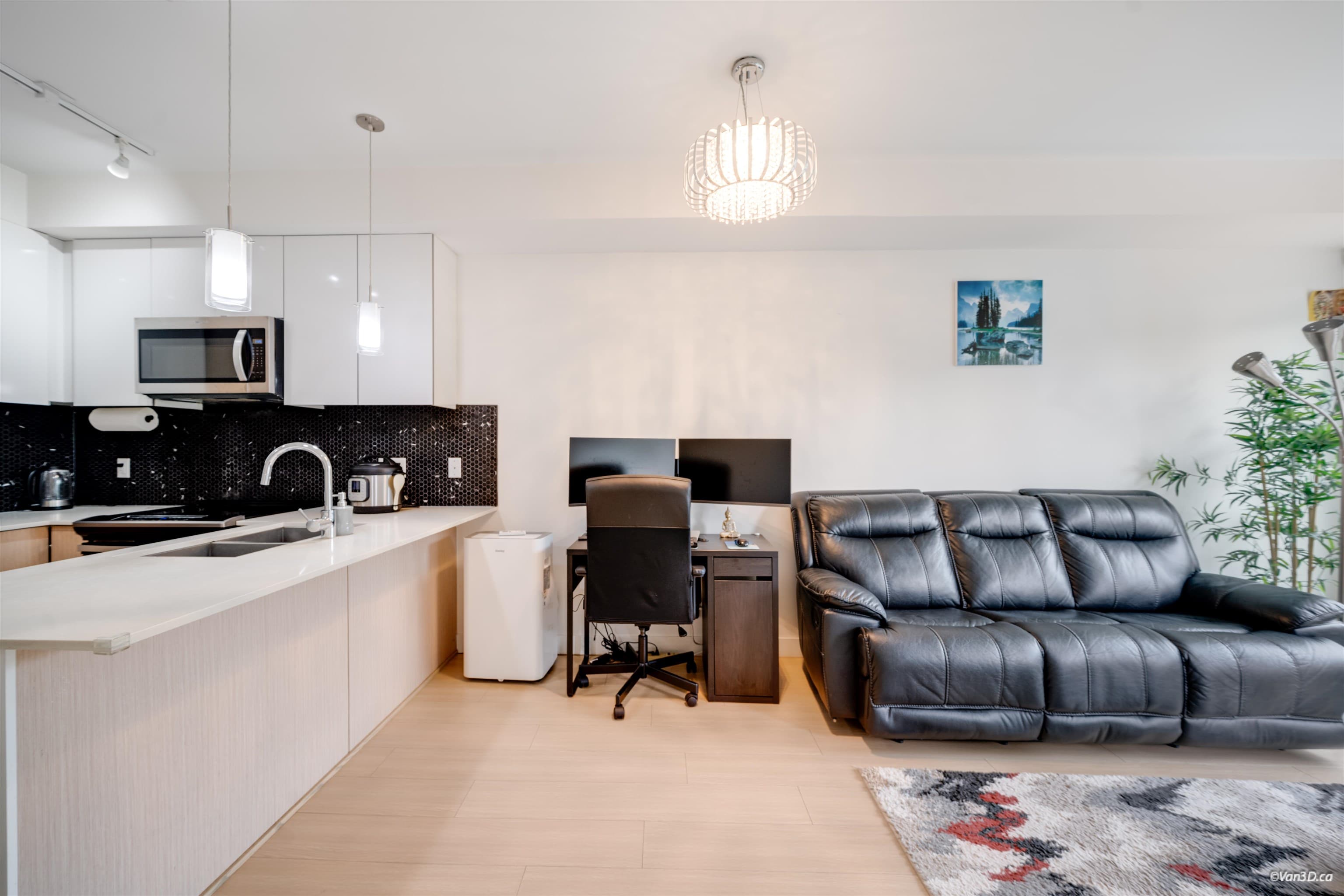 104 - 6438 195a Street, Surrey, V4N 6R5 — photo 4