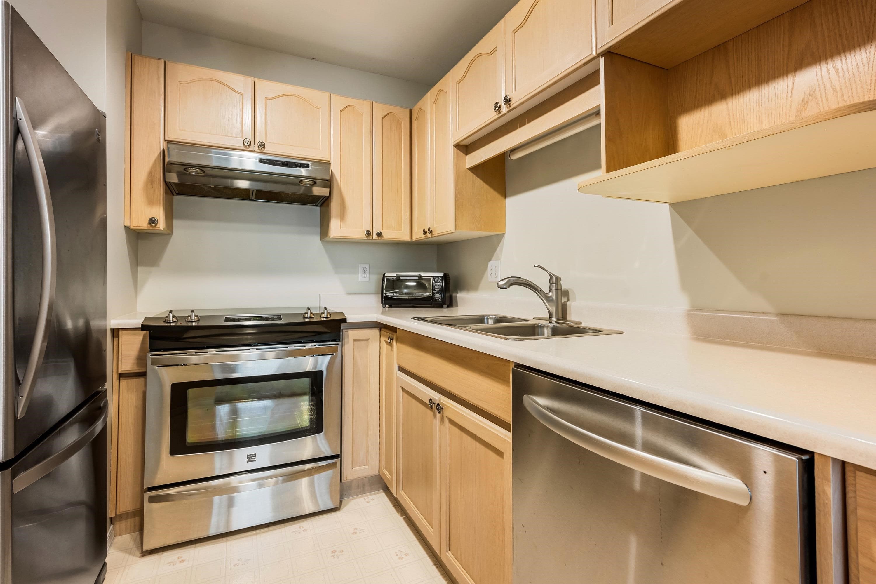 303 - 9400 Cook Street, Chilliwack