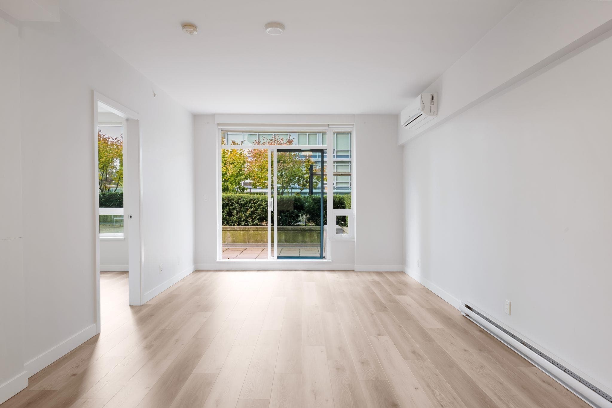 506 - 5599 Cooney Road, Richmond, V6X 0N8 — photo 2