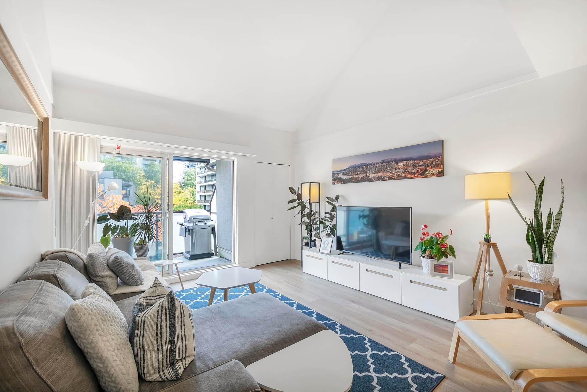 322 - 4363 Halifax Street, Burnaby