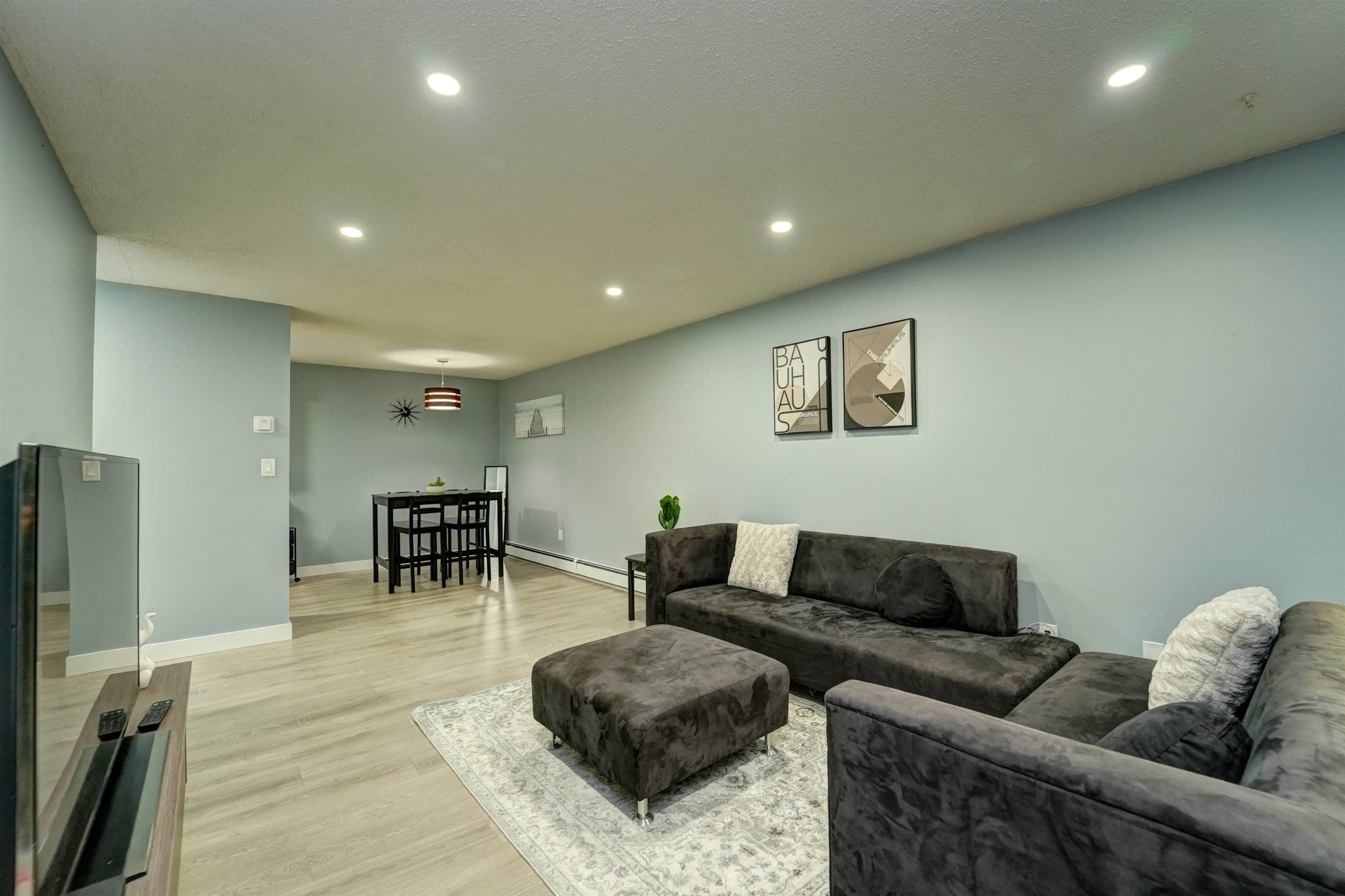 202 - 33450 George Ferguson Way, Abbotsford, V2S 2L8 — photo 3