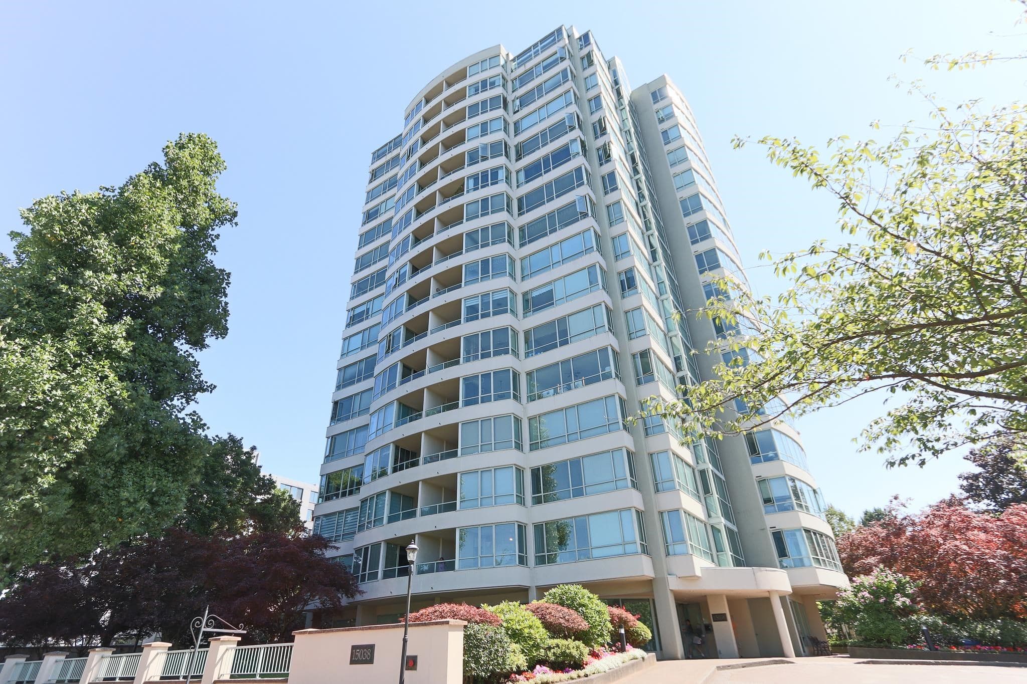 1503 - 15038 101 Avenue, Surrey, V3R 0N2 — photo 1
