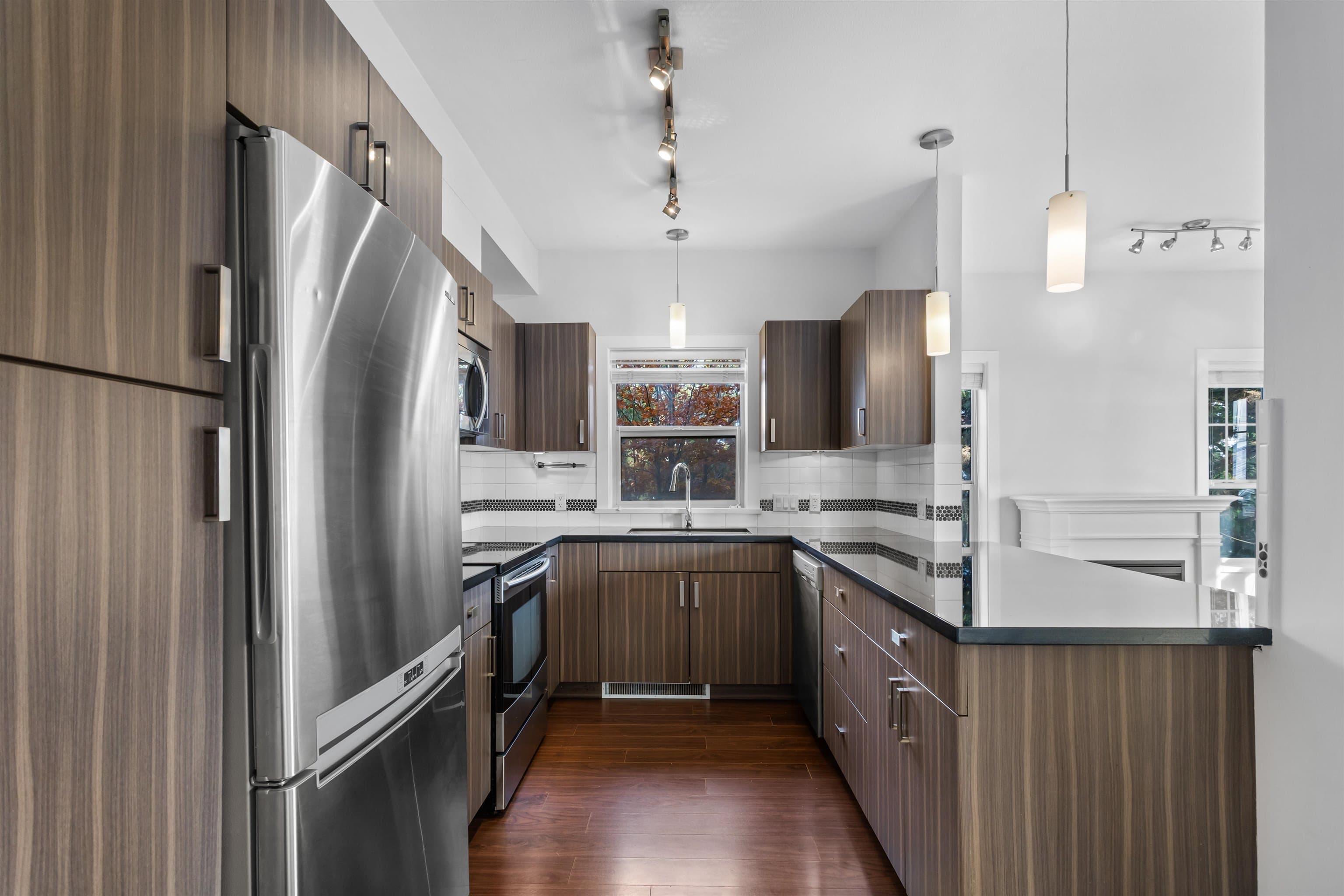 214 - 20219 54a Avenue, Langley, V3A 0C7 — photo 4