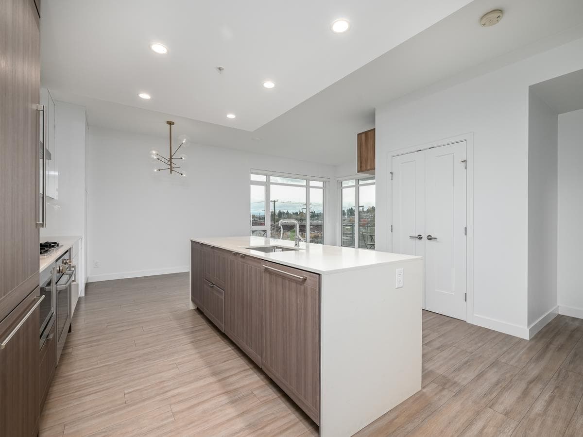 301 - 2351 Beta Avenue, Burnaby