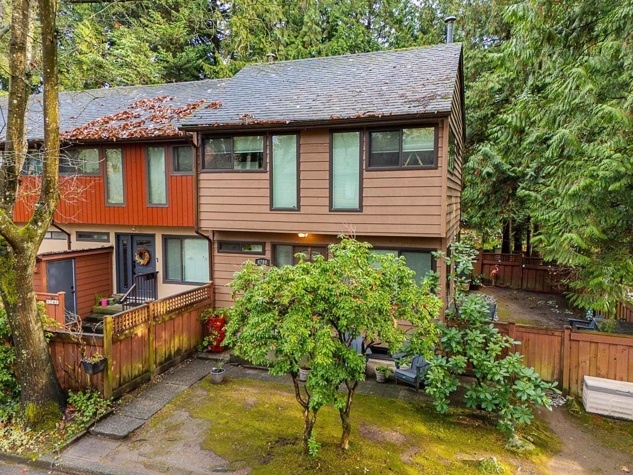 4790 Fernglen Place, Burnaby